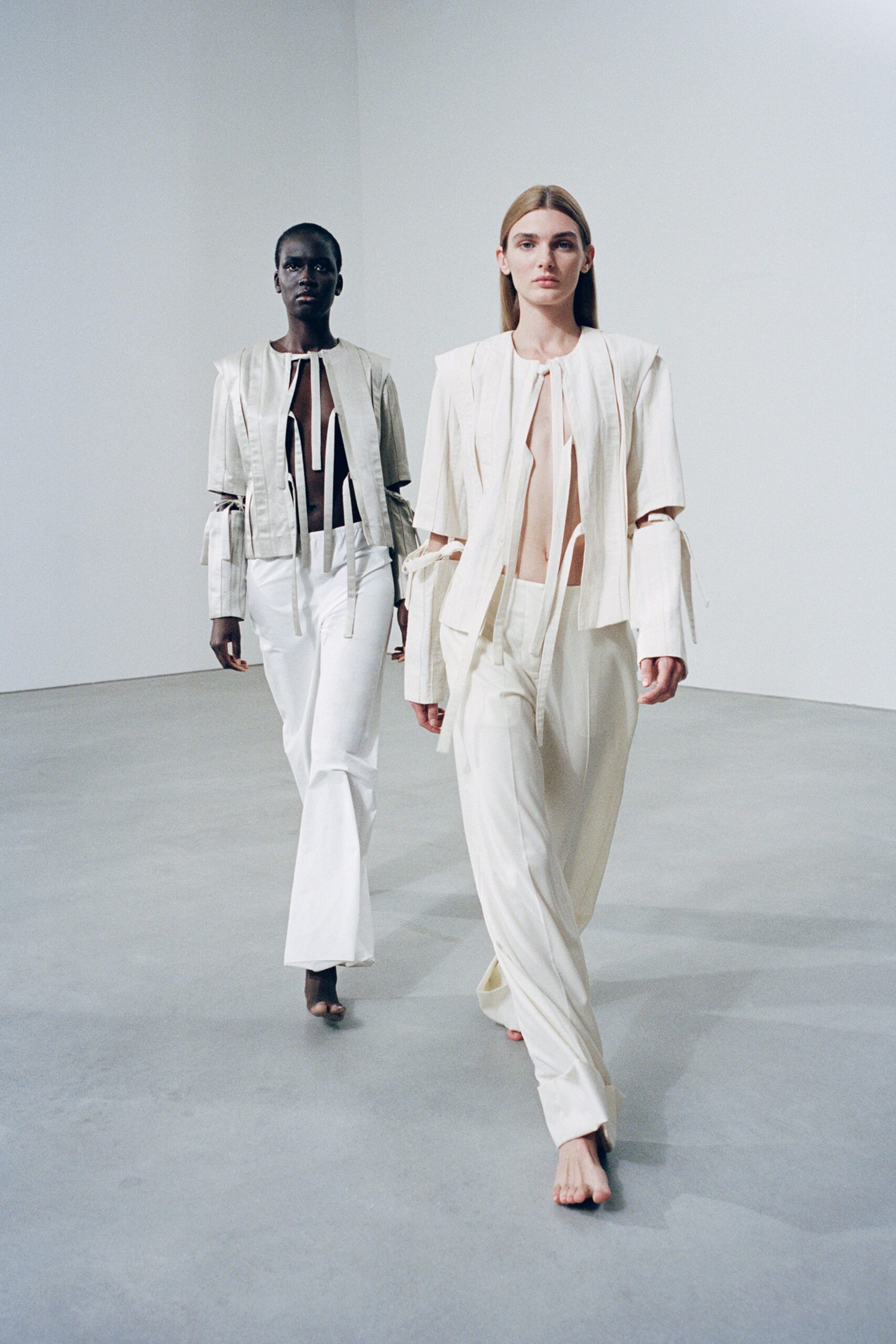 Interior S/S 22 Look 17