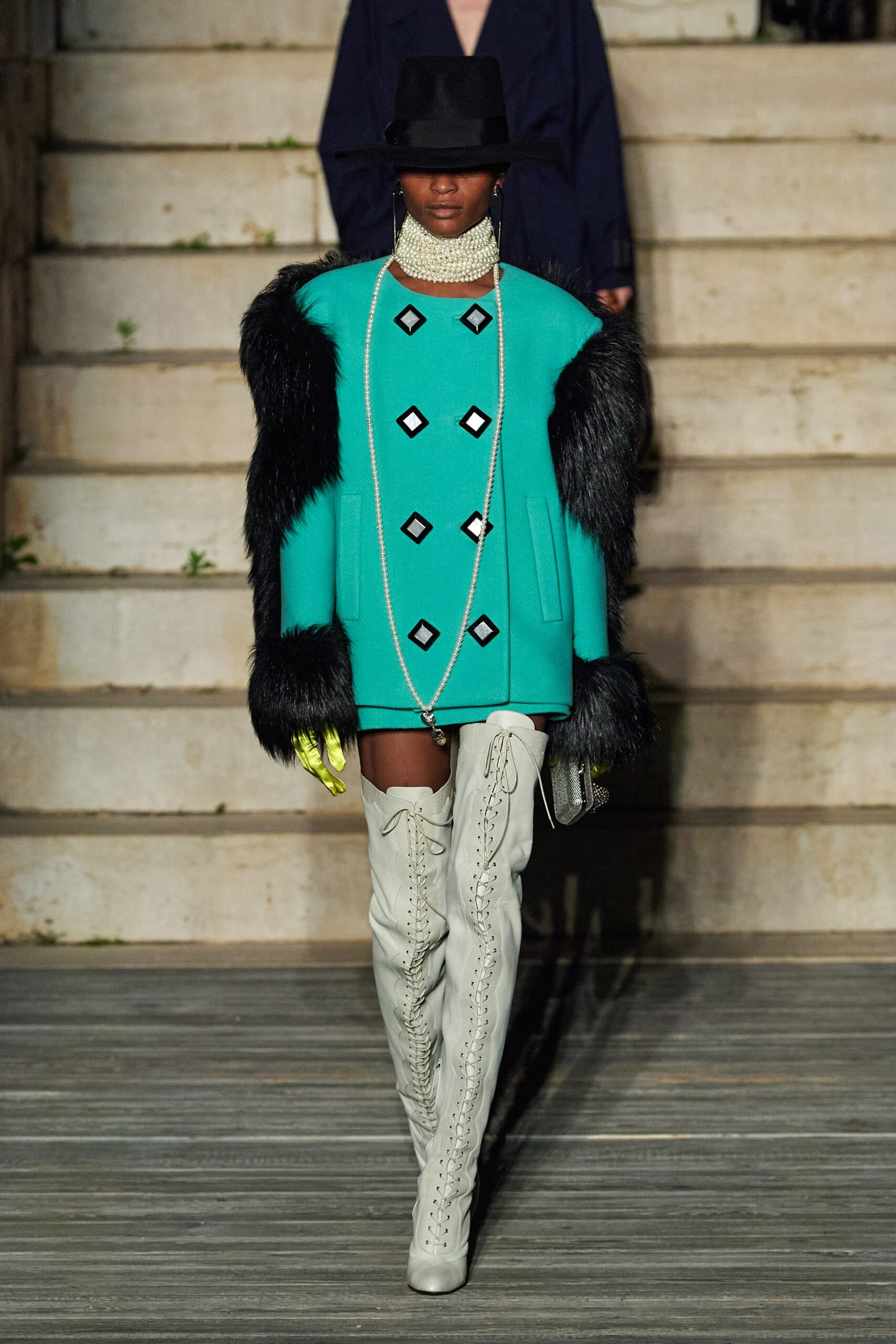 Gucci Resort 23 Look 17