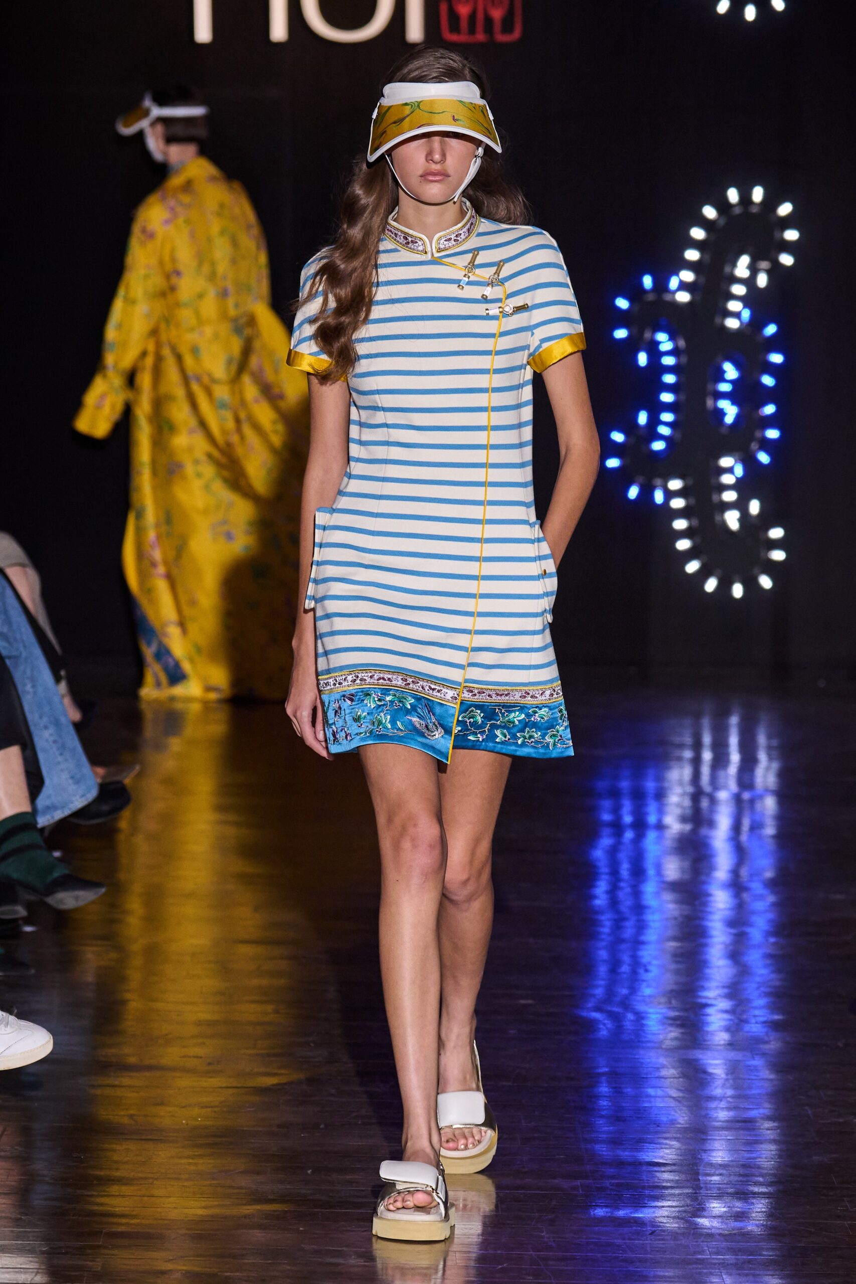 HUI S/S 23 Look 17