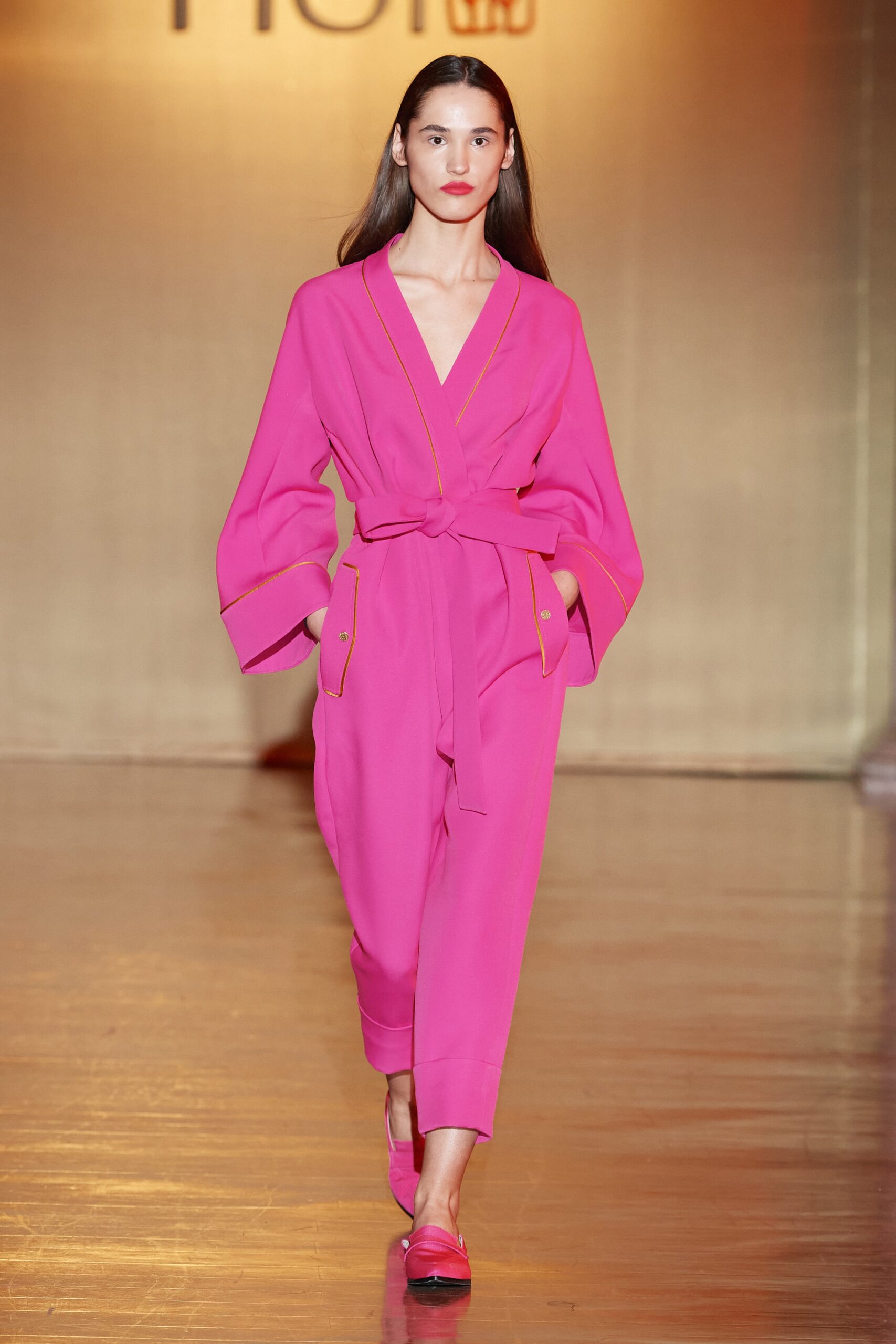 HUI F/W 22 Look 18