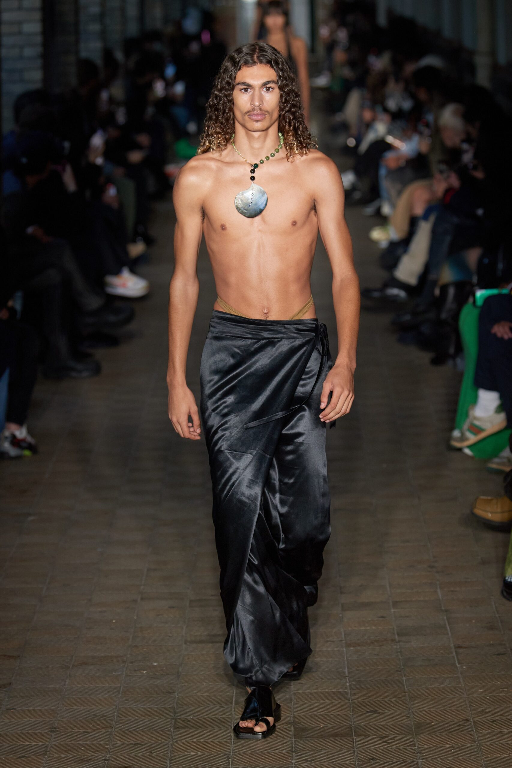 GmbH S/S 23 Look 18