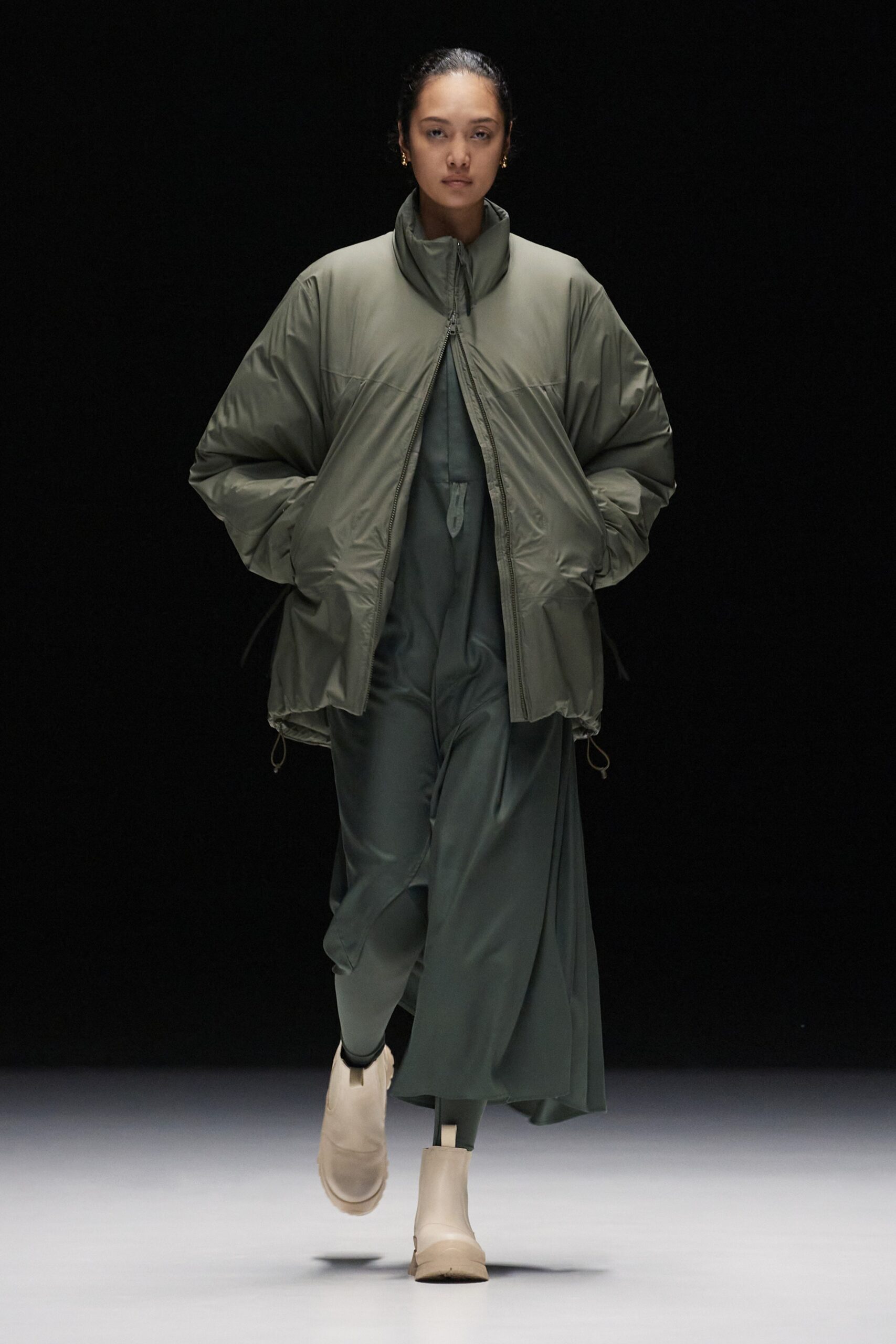 Hyke Tokyo F/W 23 Look 18