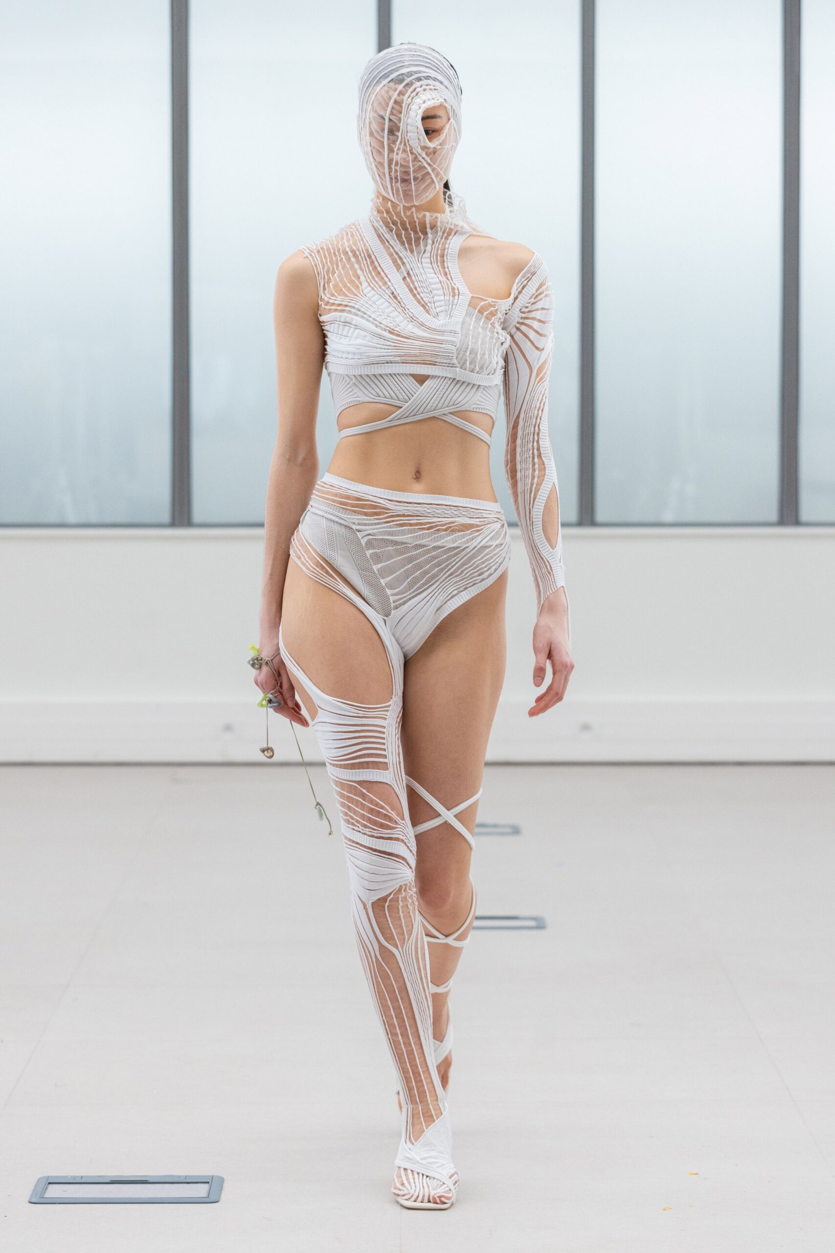 Institut Français de la Mode F/W 22 Look 18