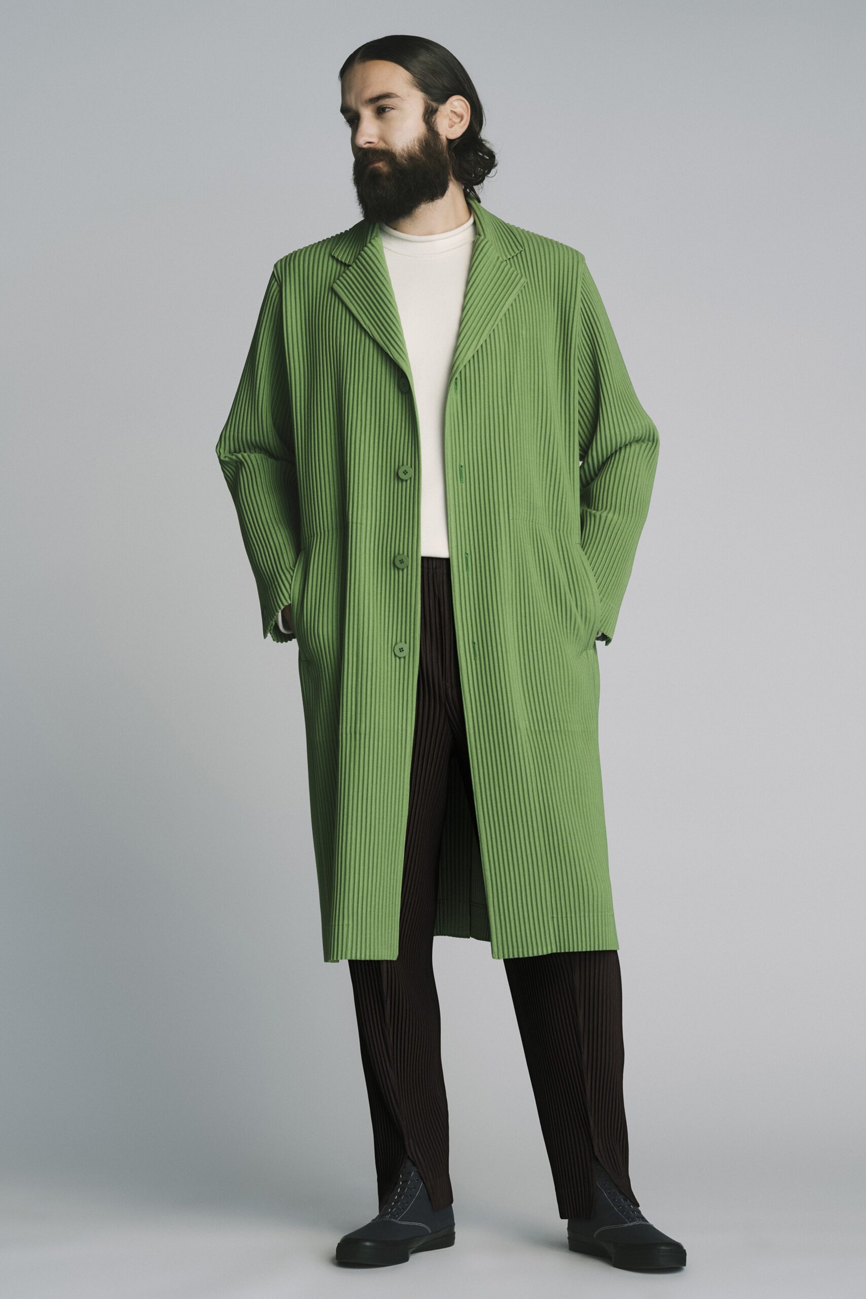 Homme Plissé Issey Miyake F/W 22 Menswear Look 19