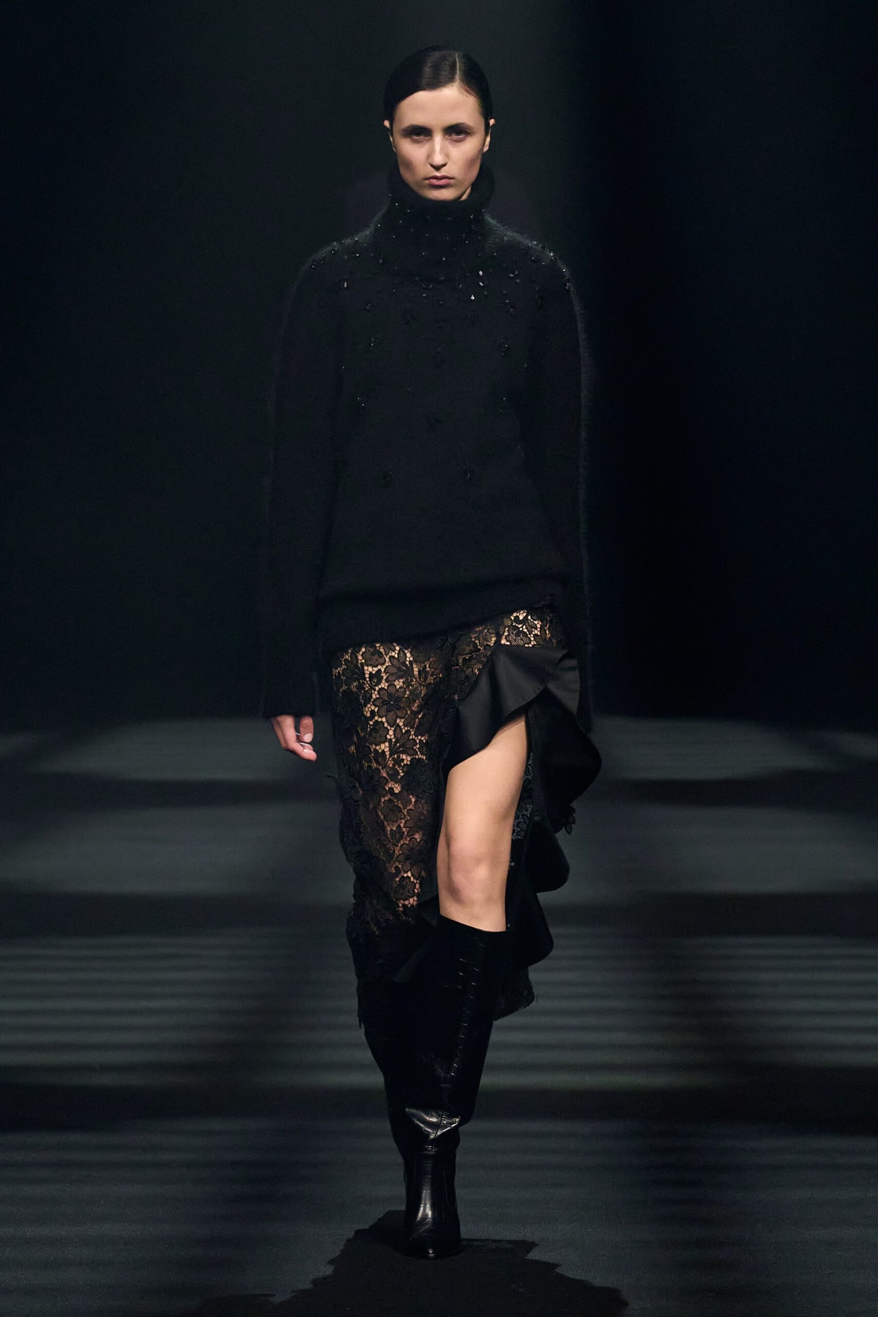 Huishan Zhang F/W 23 Look 19