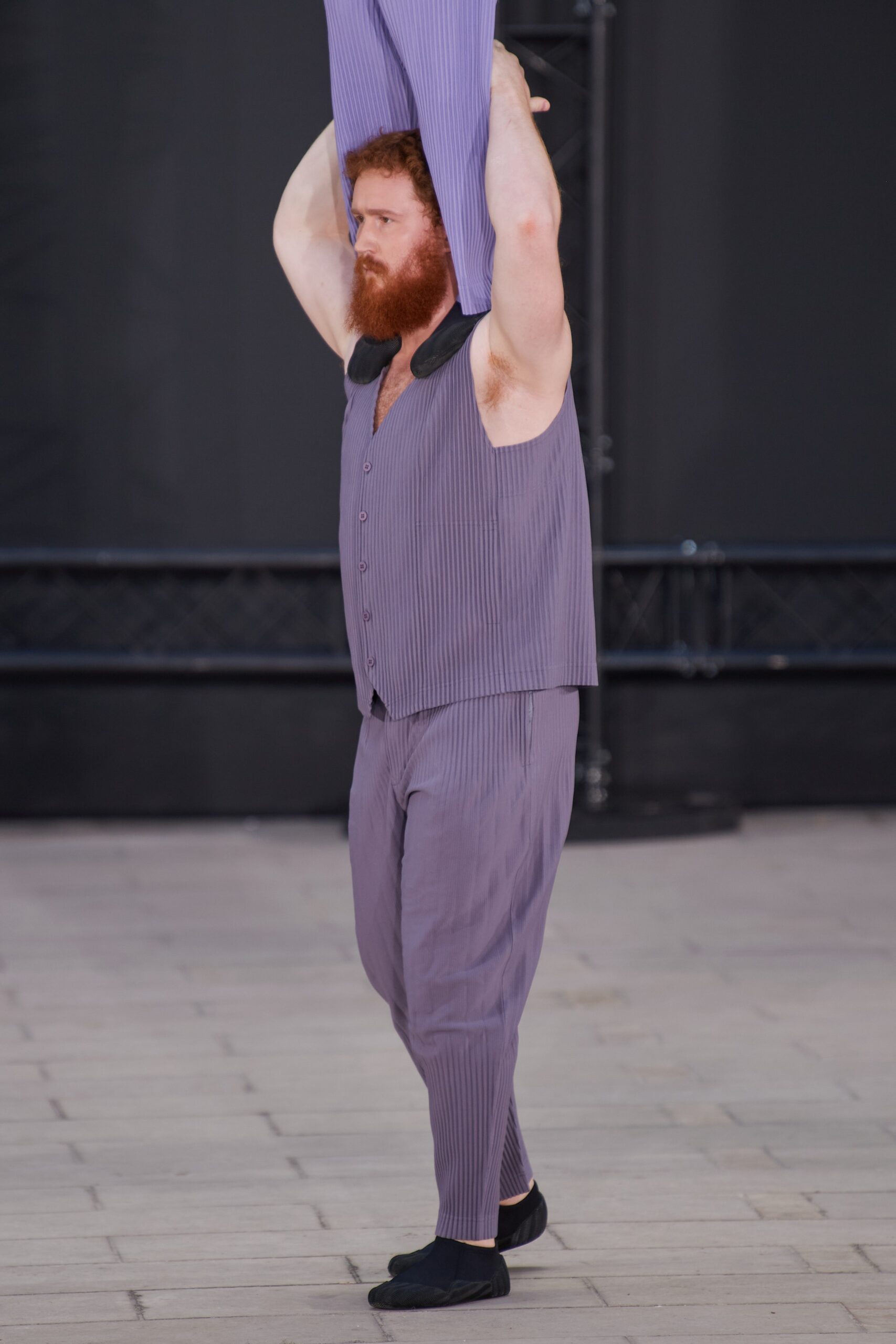 Homme Plissé Issey Miyake S/S 23 Menswear Look 19
