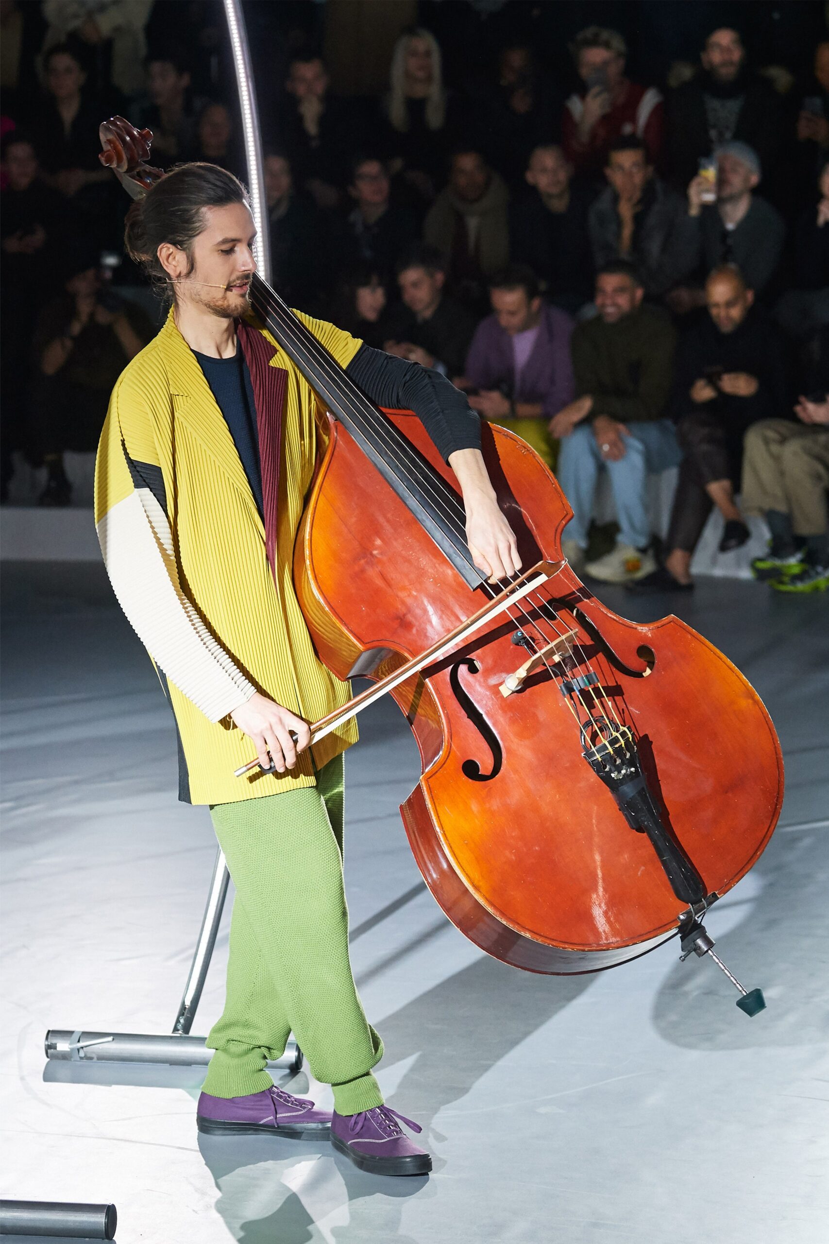 Homme Plissé Issey Miyake F/W 20 Menswear Look 20