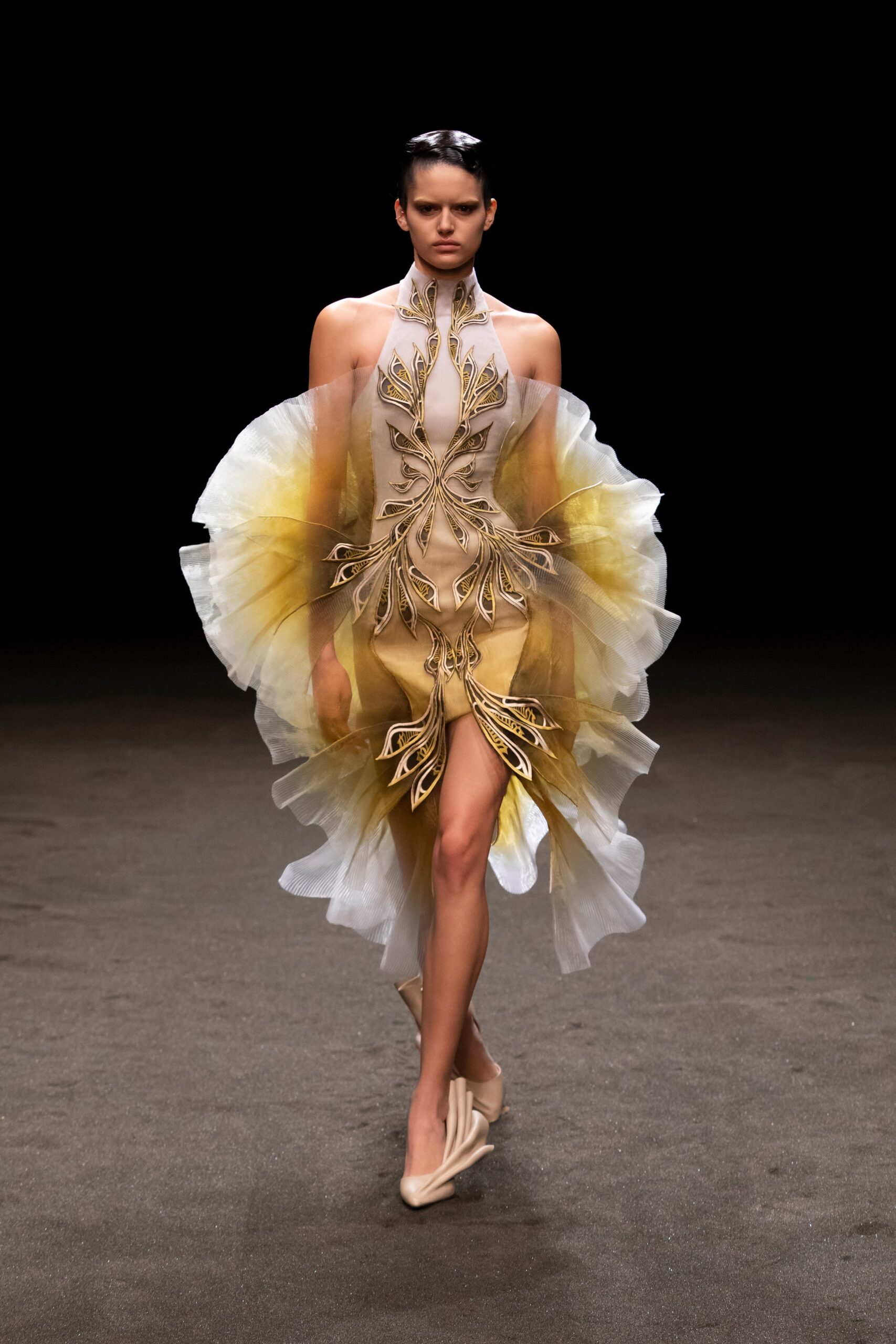 Iris van Herpen S/S 21 Couture Look 20