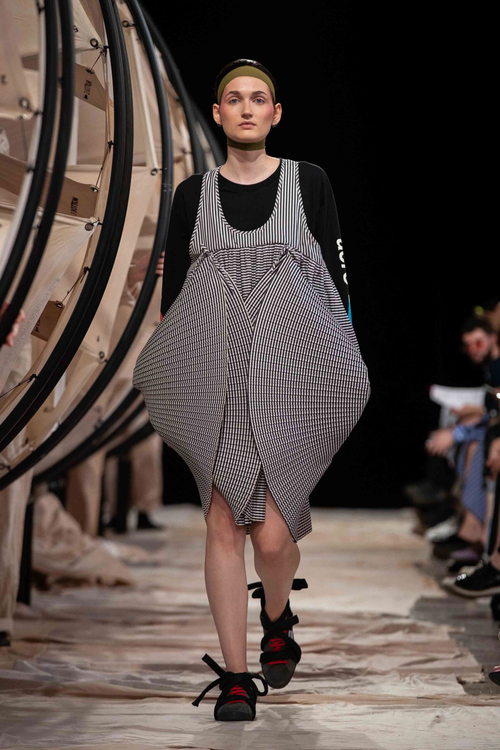 Henrik Vibskov Copenhagen S/S 19 Look 21