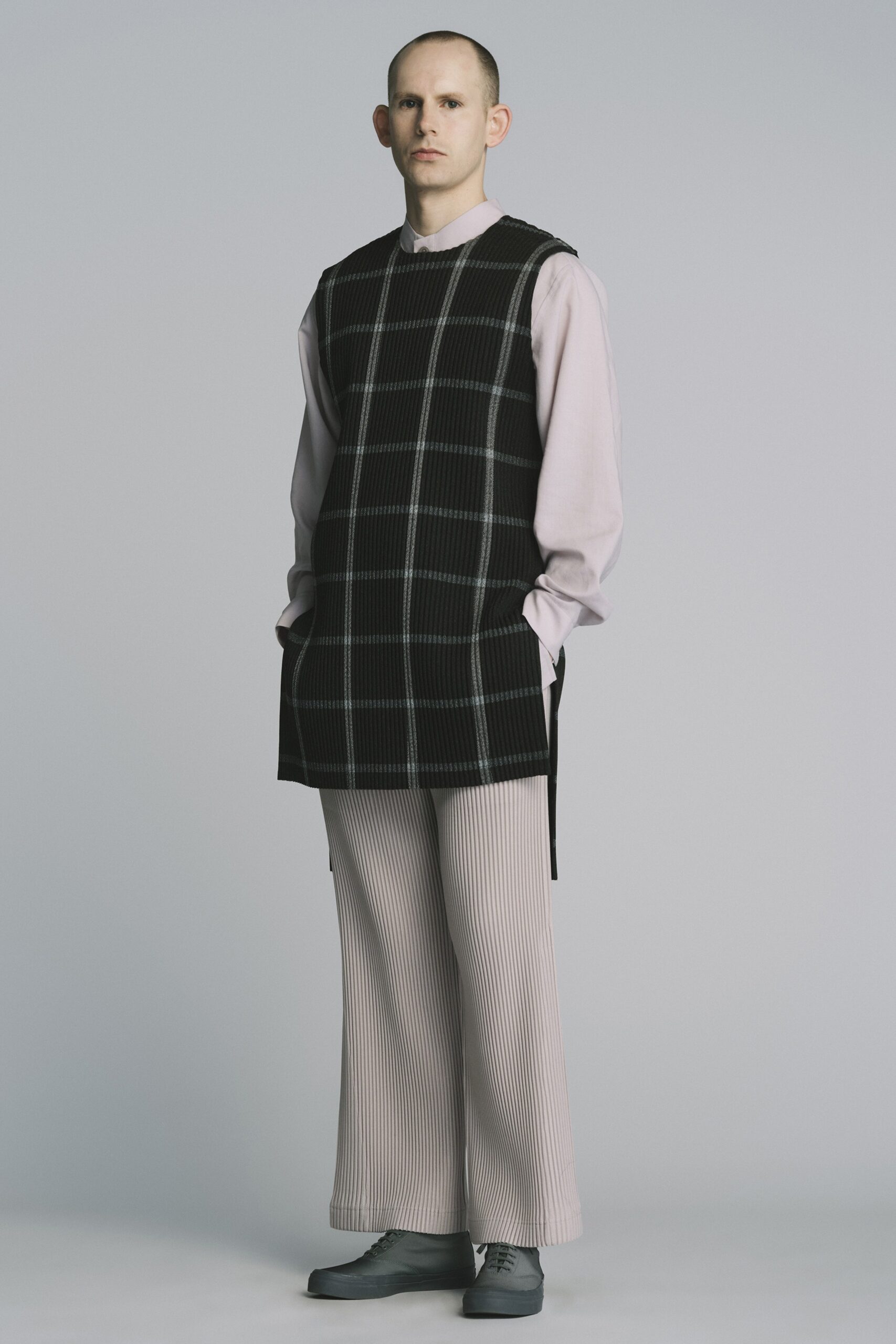 Homme Plissé Issey Miyake F/W 22 Menswear Look 22