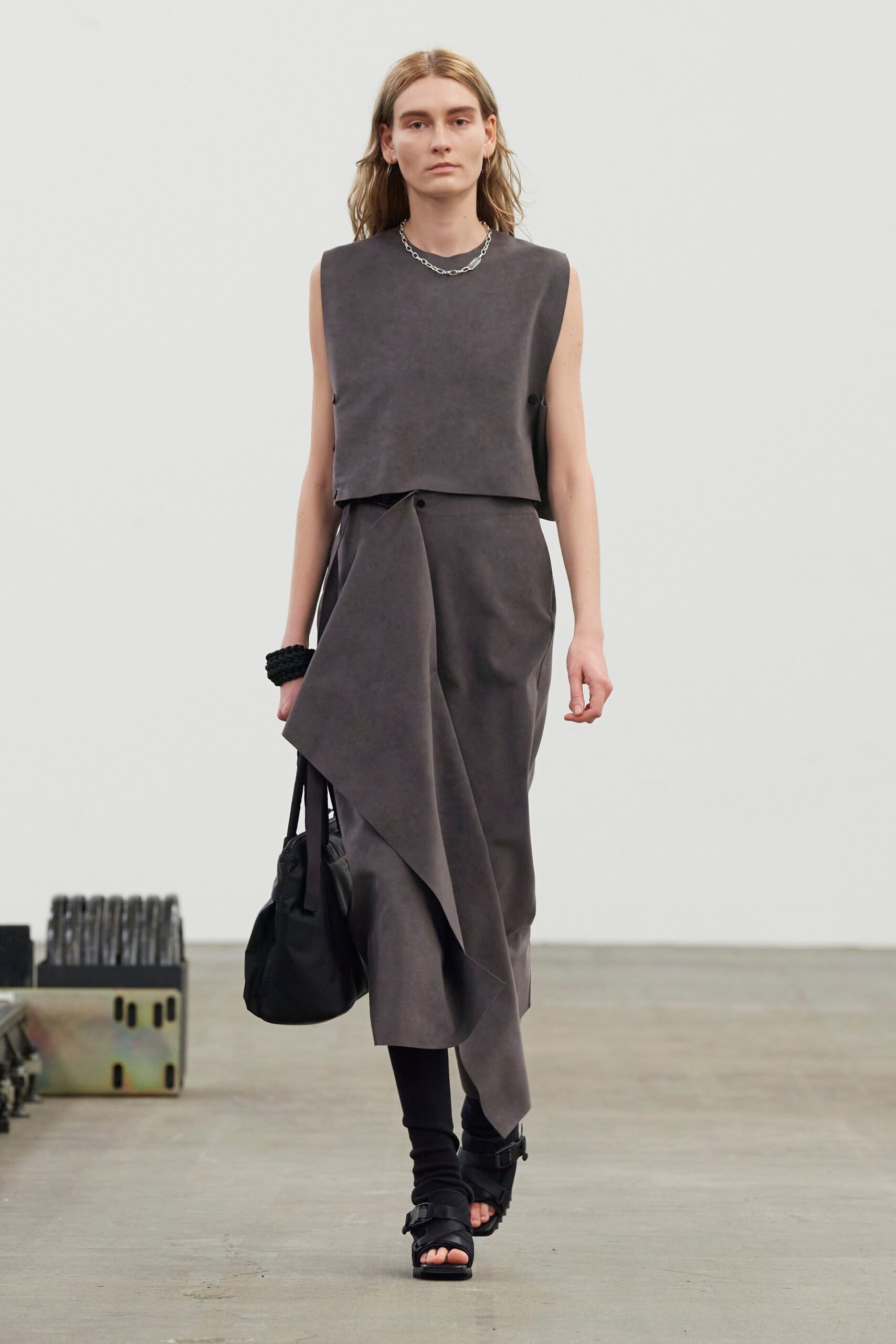 Hyke Tokyo S/S 22 Look 22