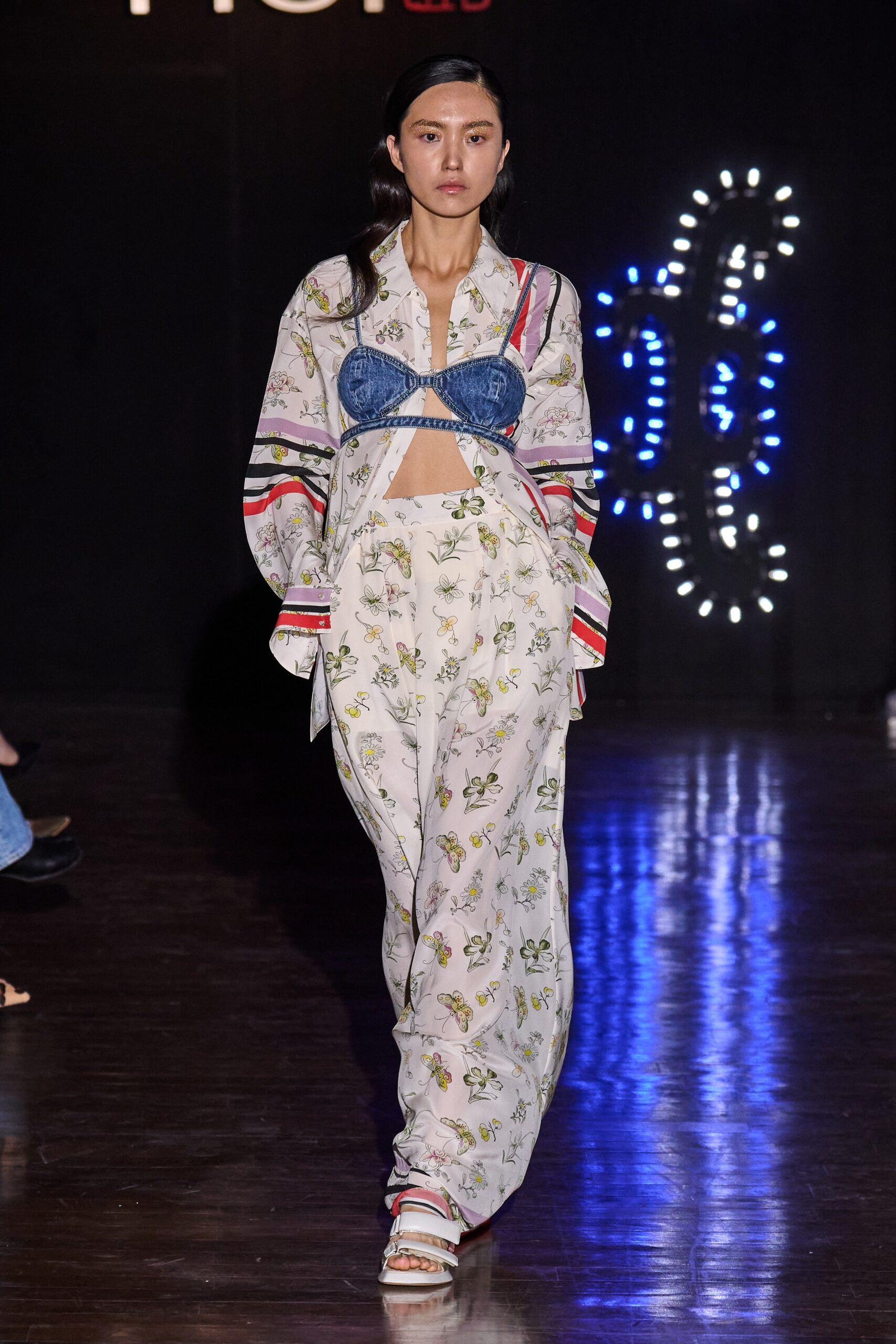 HUI S/S 23 Look 22