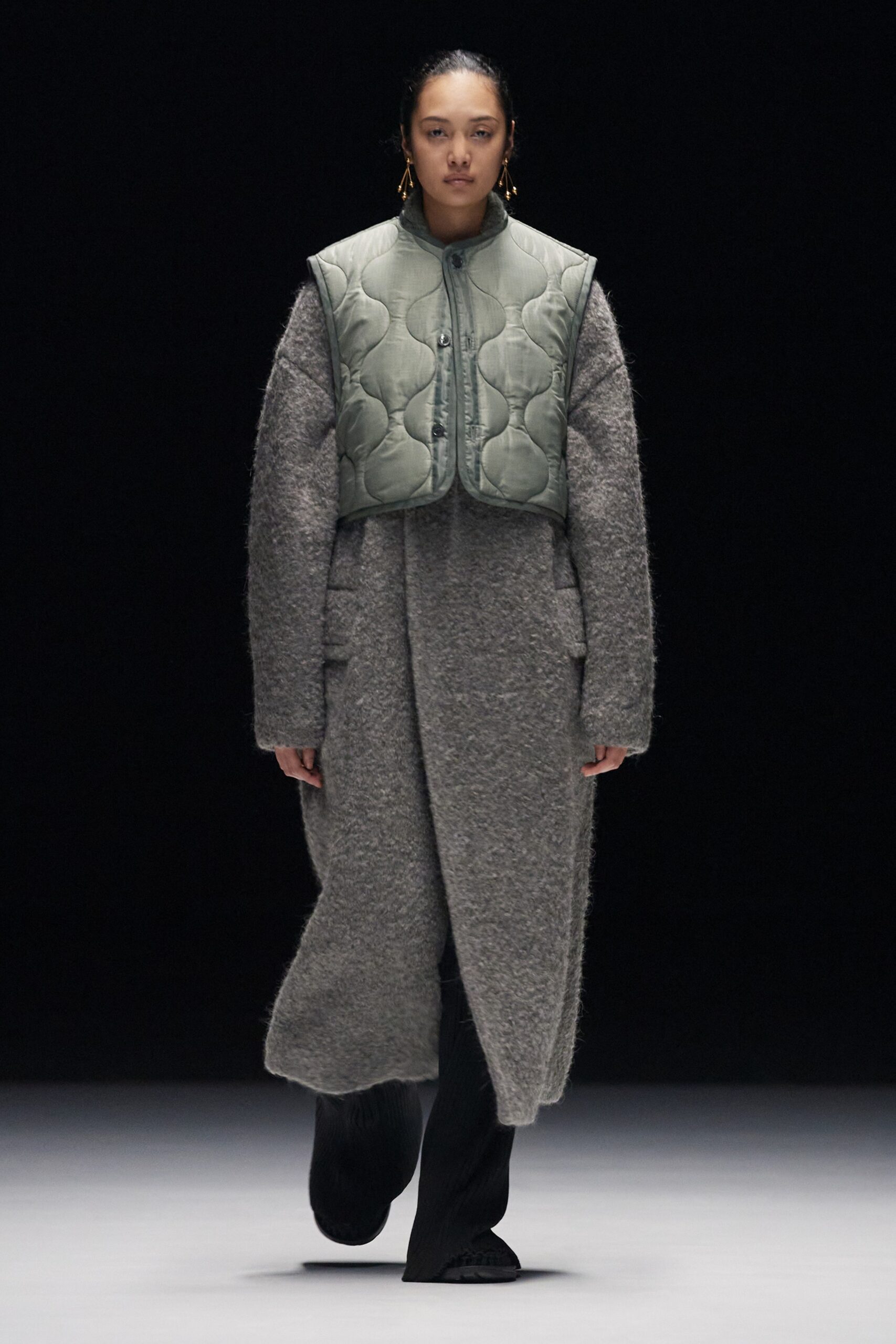 Hyke Tokyo F/W 23 Look 22