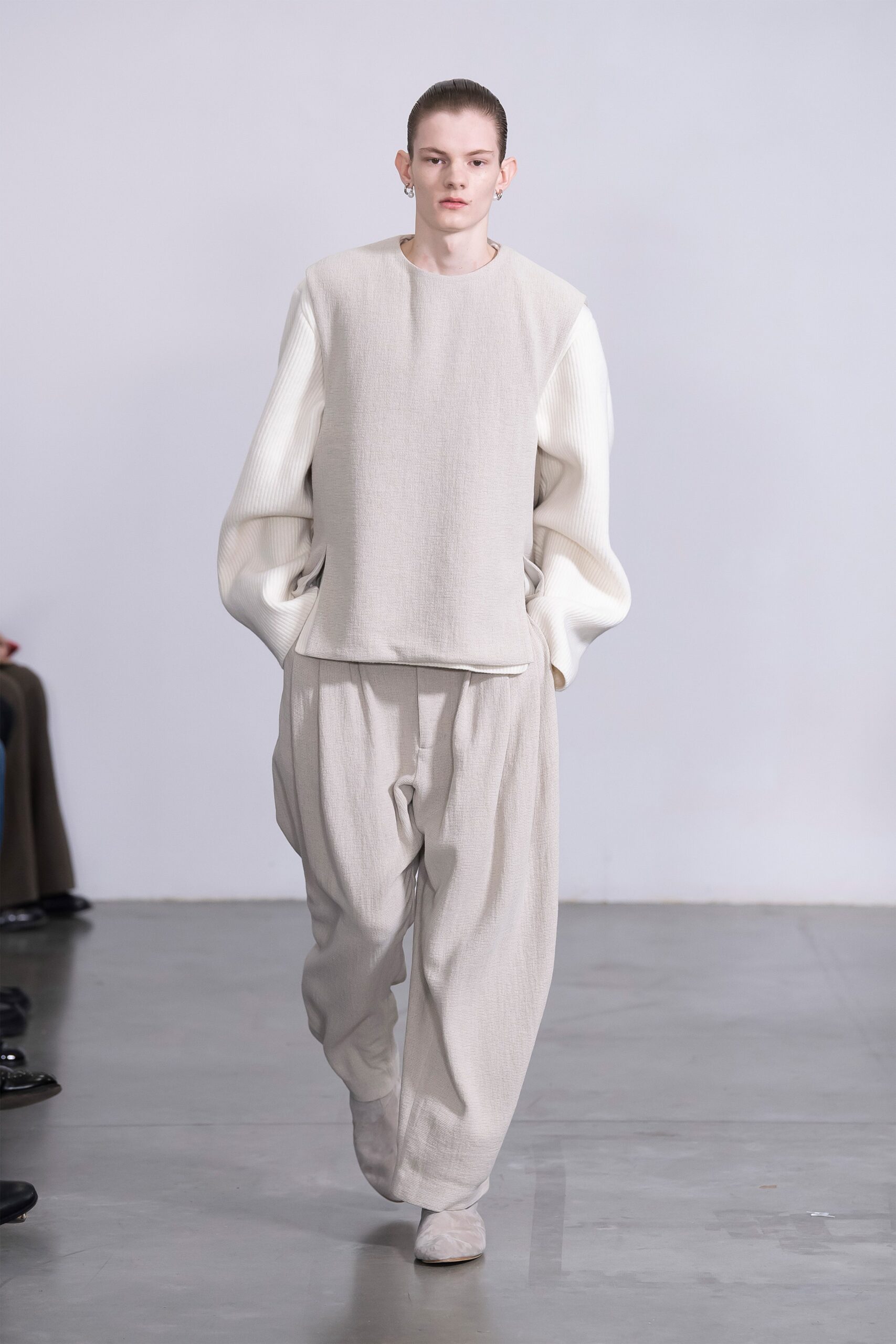Hed Mayner F/W 20 Menswear Look 23
