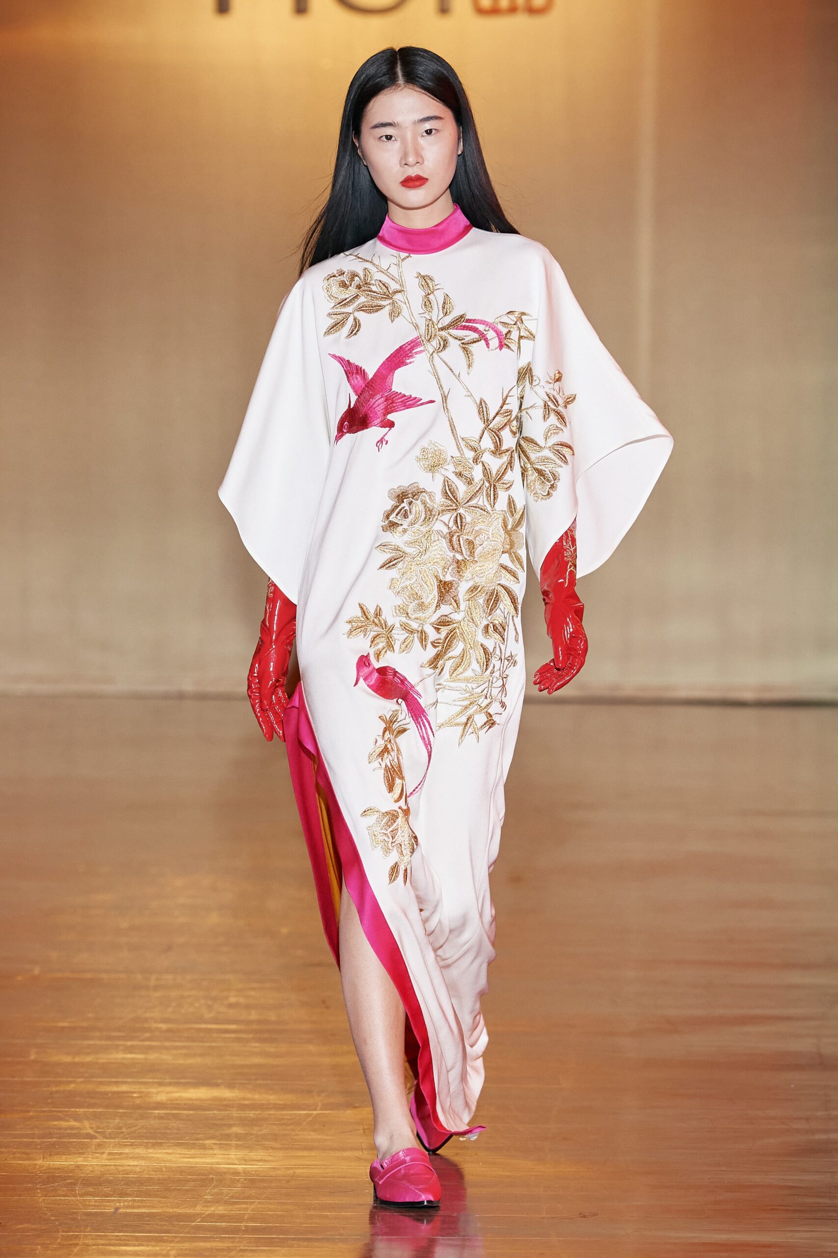 HUI F/W 22 Look 23