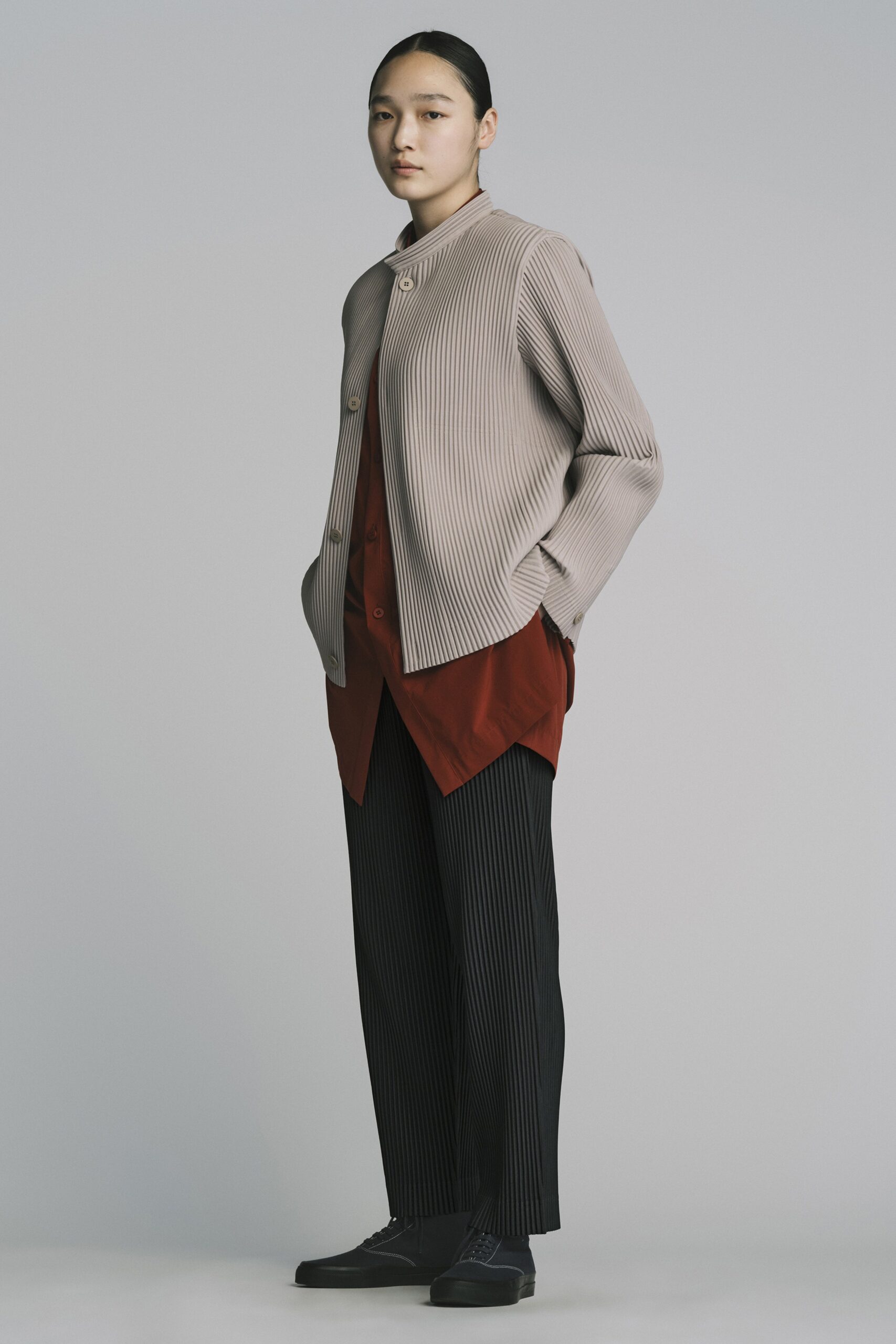 Homme Plissé Issey Miyake F/W 22 Menswear Look 23