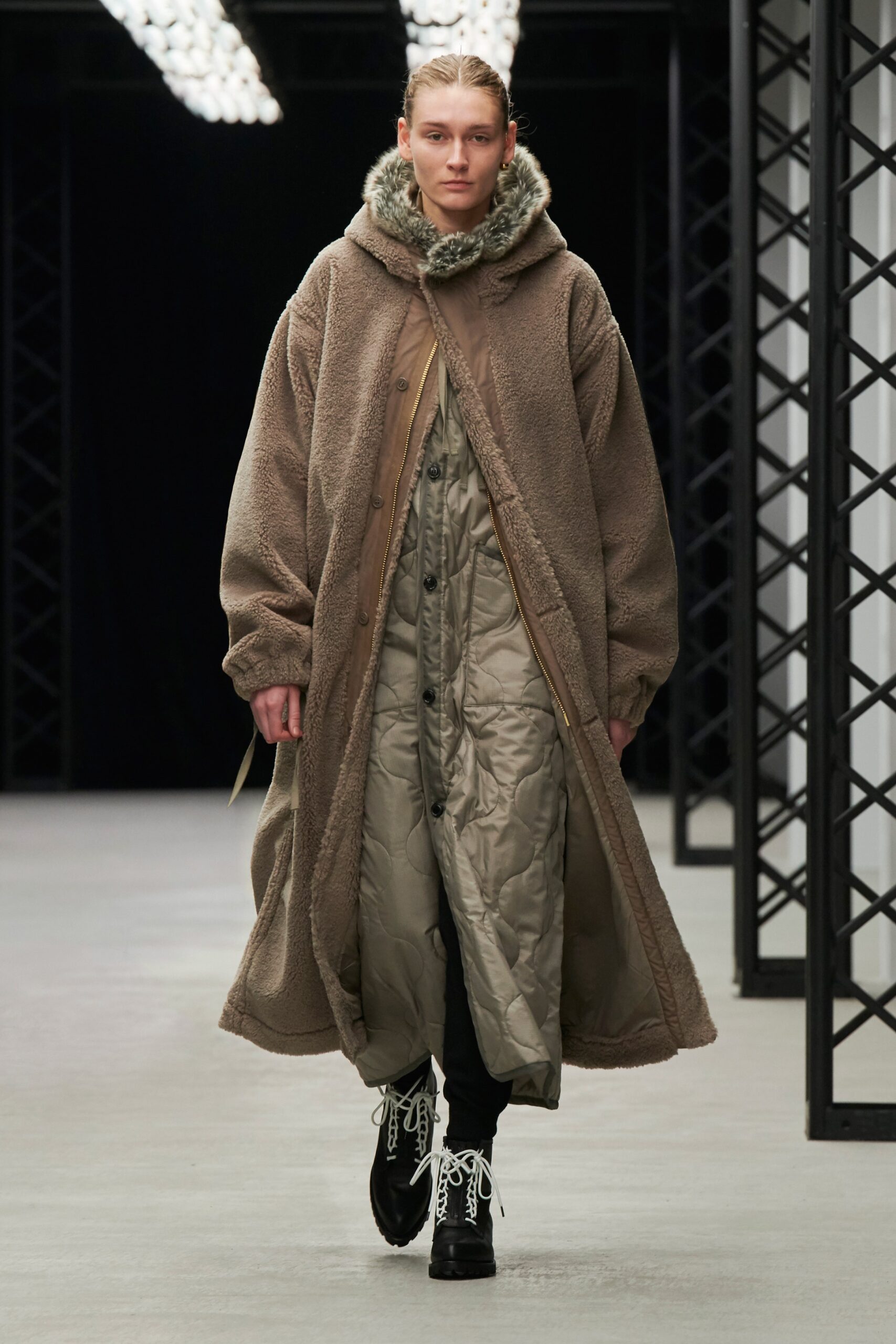 Hyke Tokyo F/W 20 Look 23