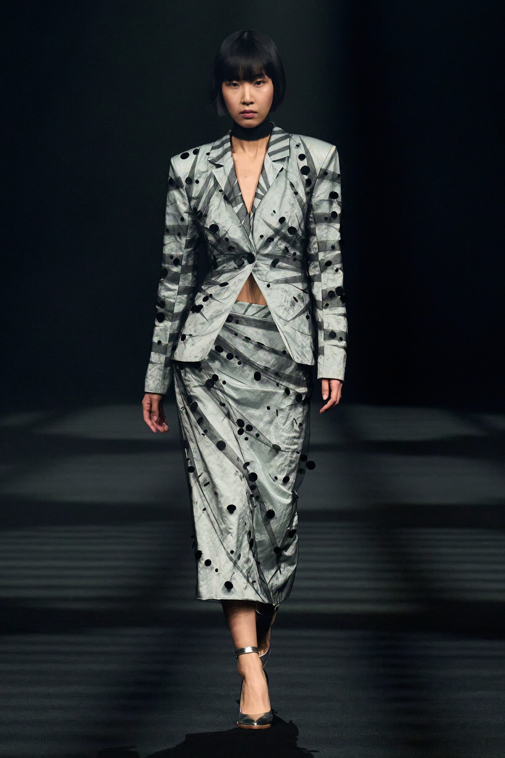 Huishan Zhang F/W 23 Look 23