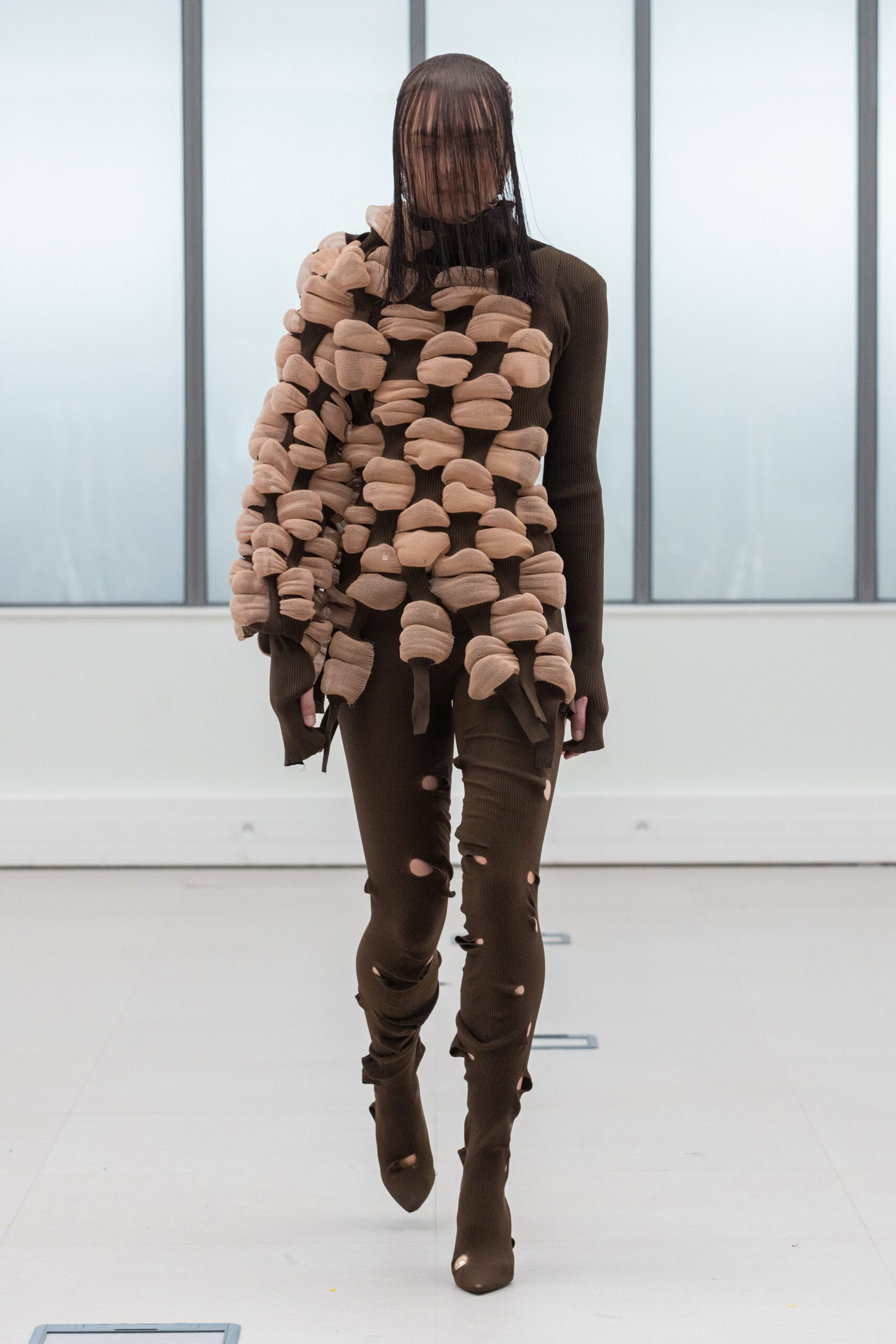 Institut Français de la Mode F/W 22 Look 23