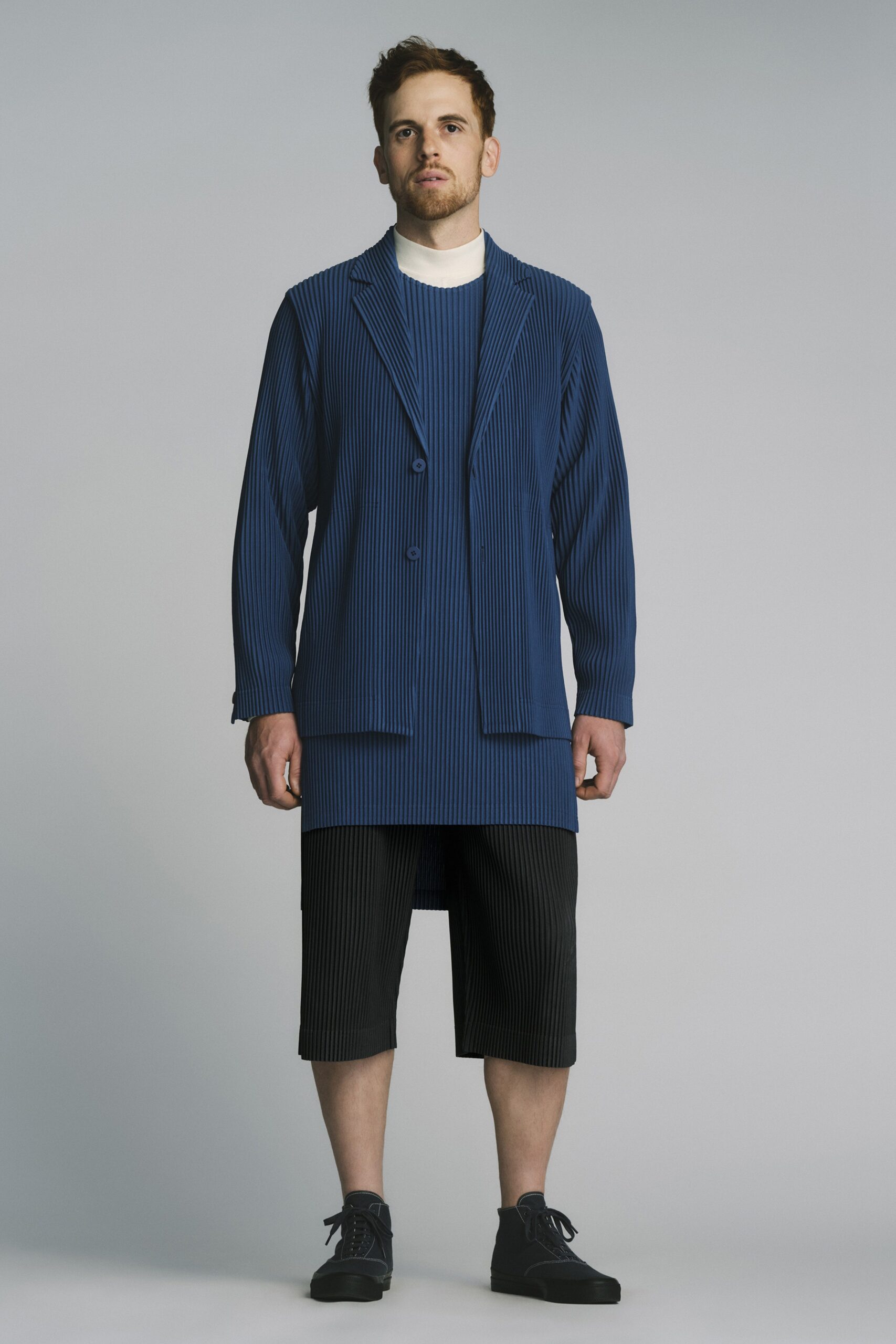 Homme Plissé Issey Miyake F/W 22 Menswear Look 24