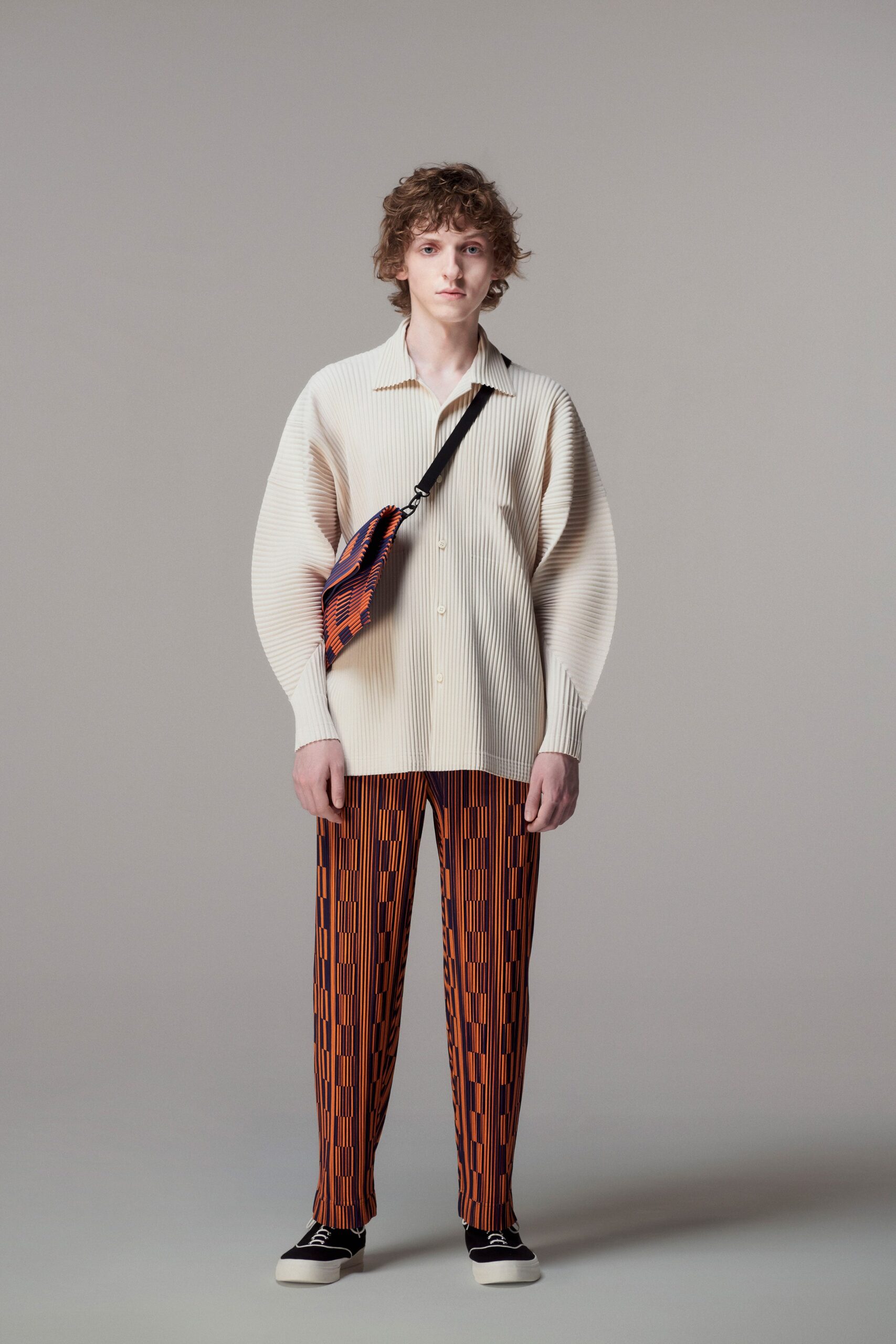 Homme Plissé Issey Miyake S/S 21 Menswear Look 24