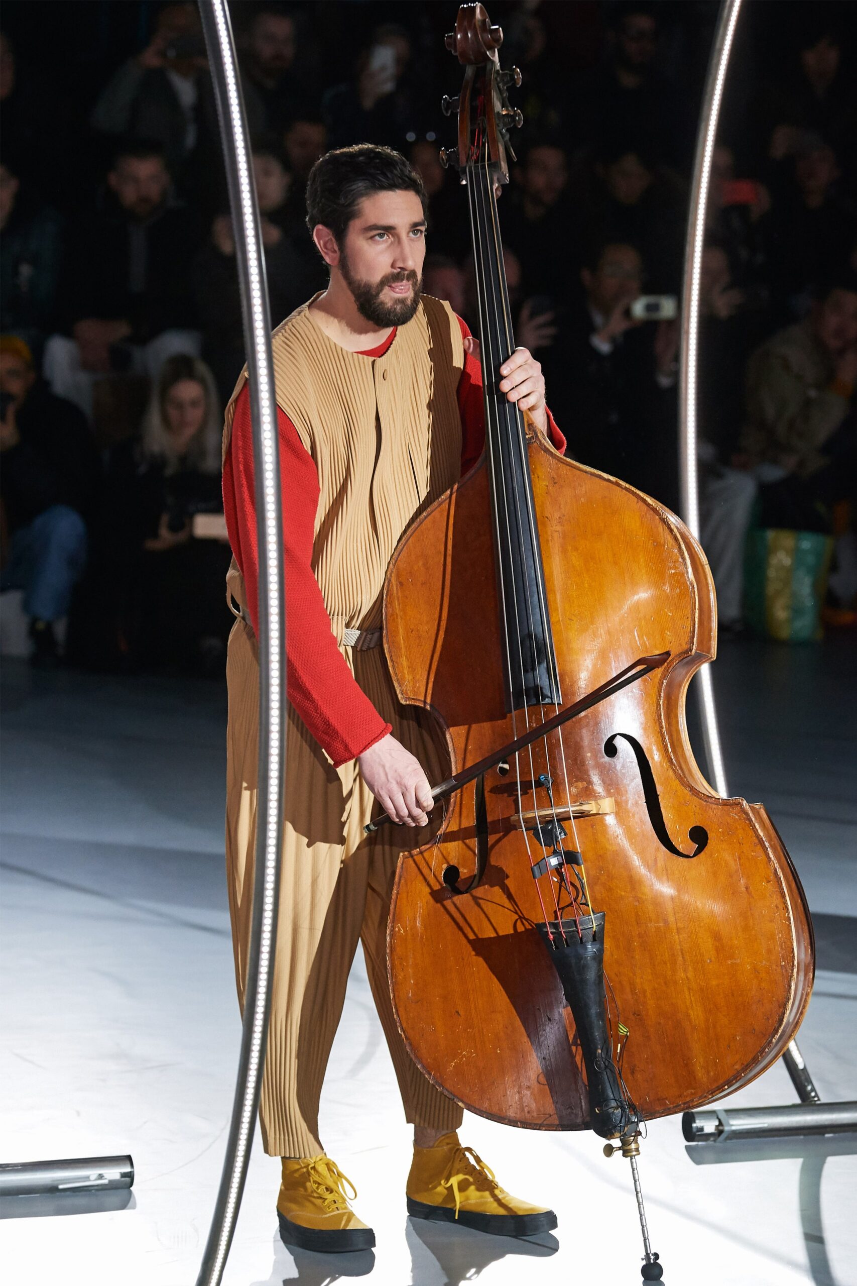 Homme Plissé Issey Miyake F/W 20 Menswear Look 25