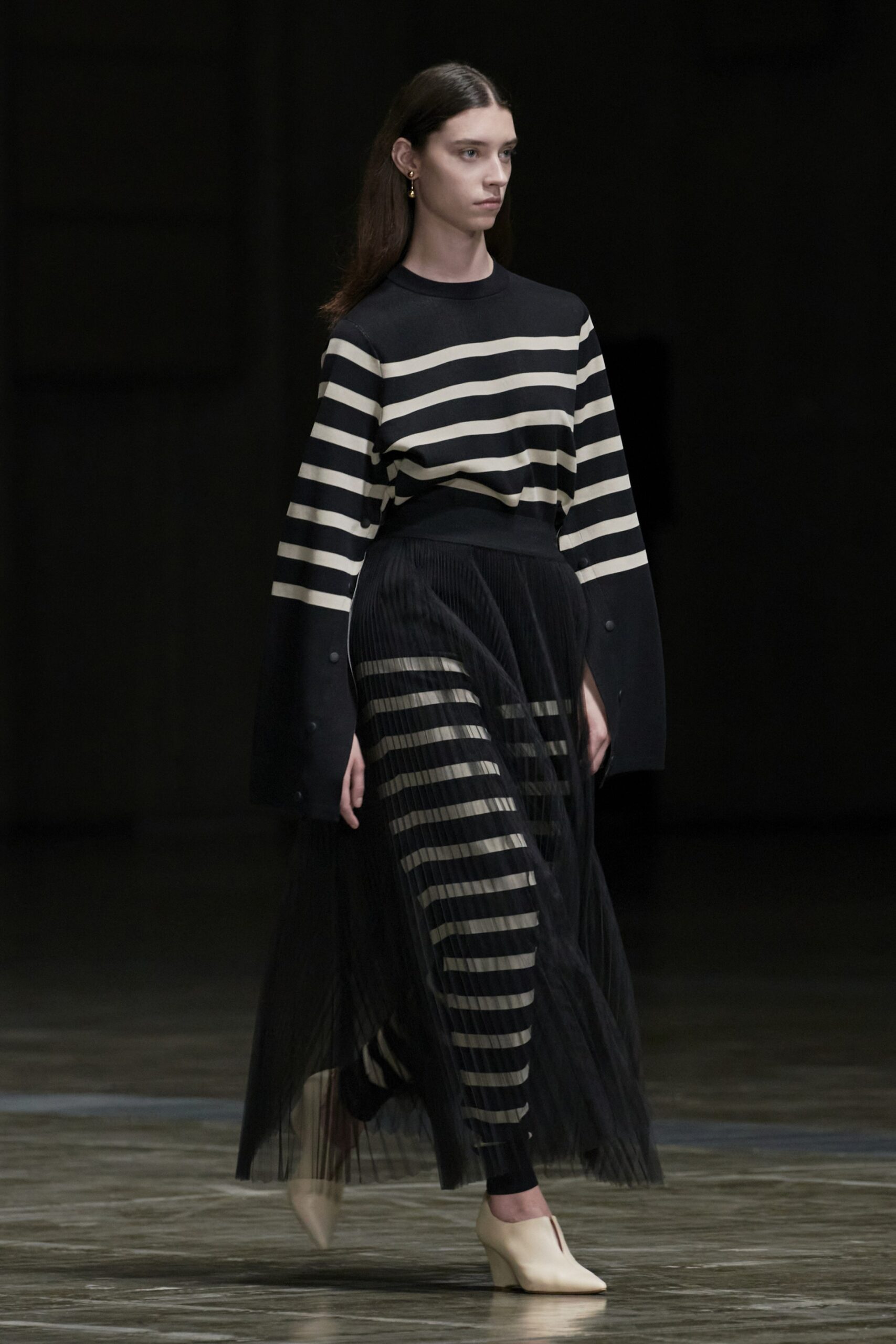Hyke Tokyo S/S 23 Look 25