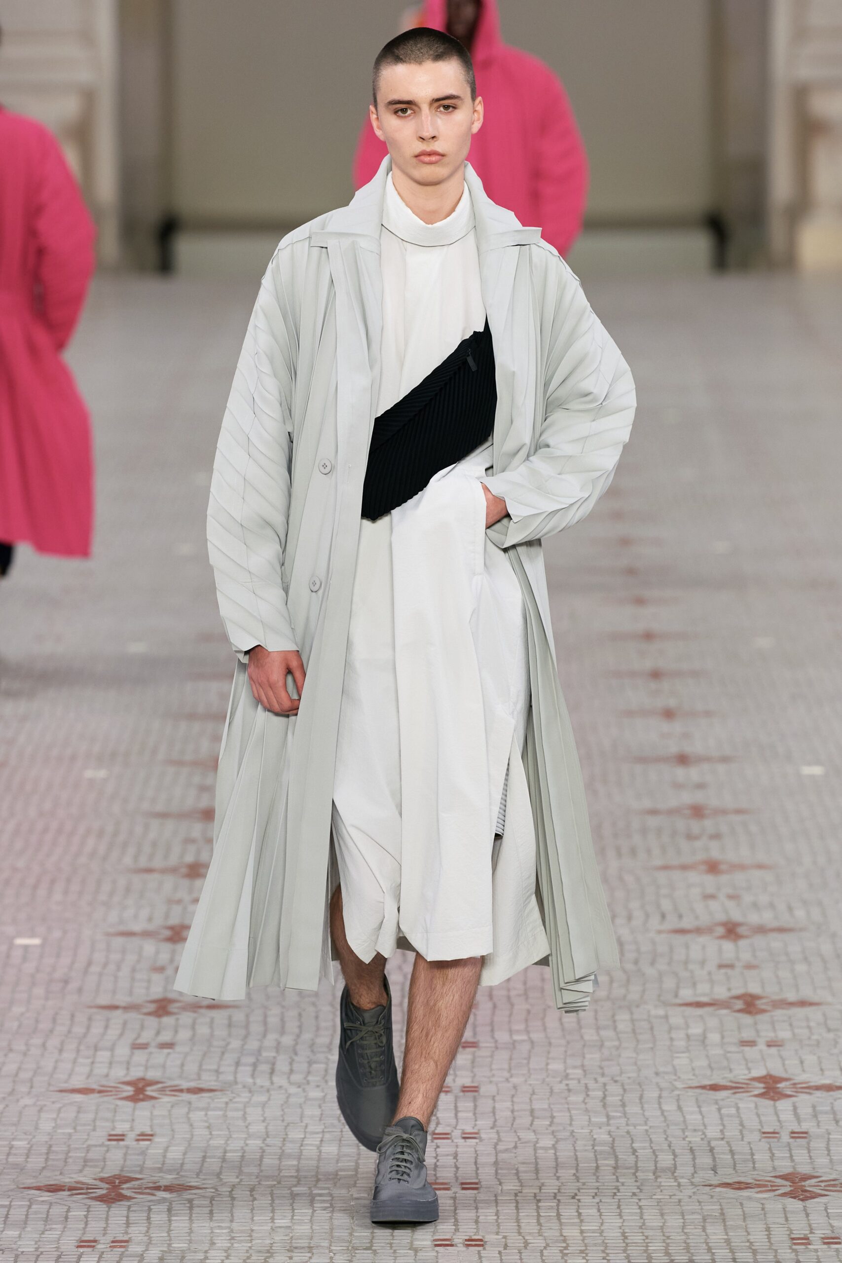 Homme Plissé Issey Miyake S/S 24 Menswear Look 27