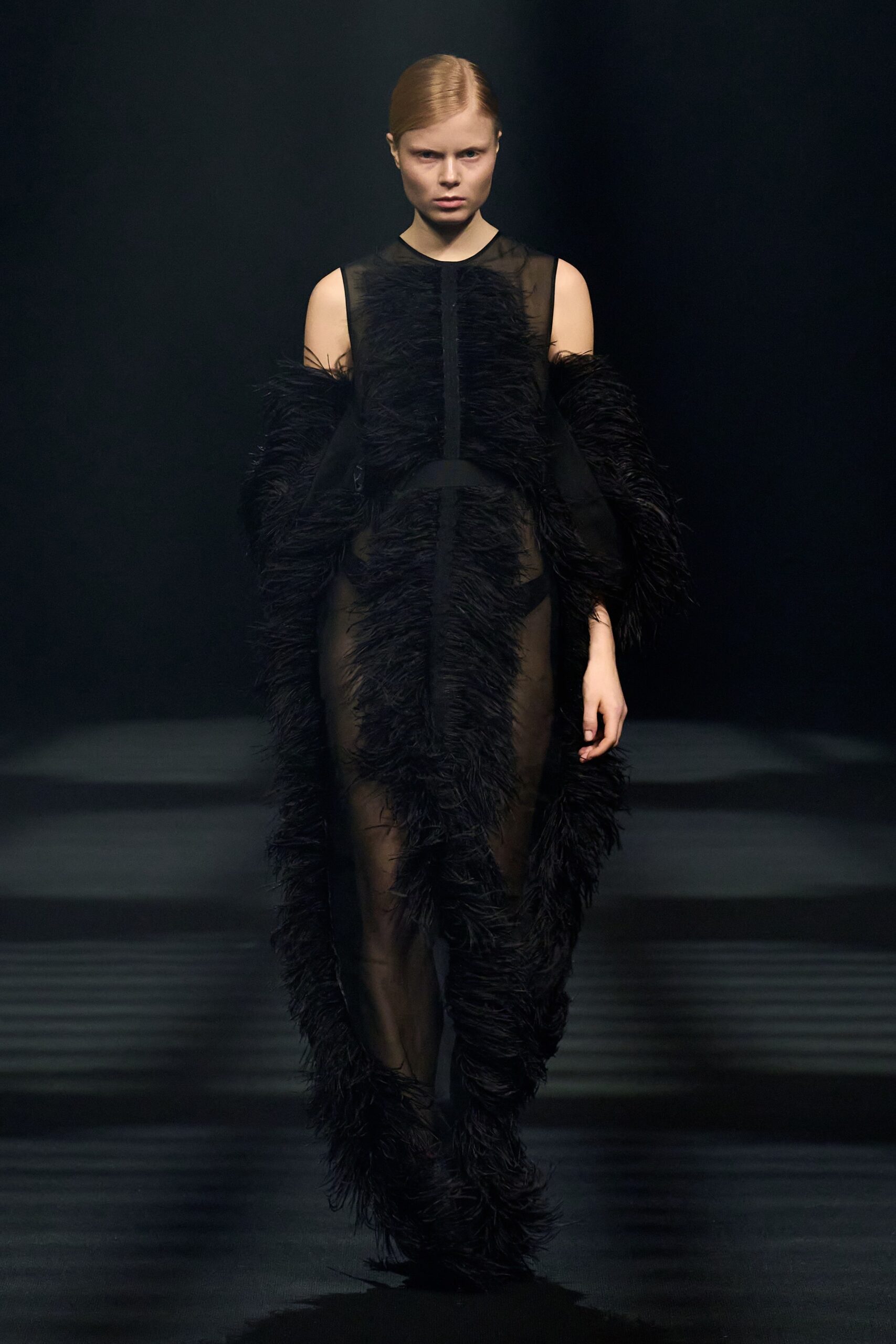 Huishan Zhang F/W 23 Look 27