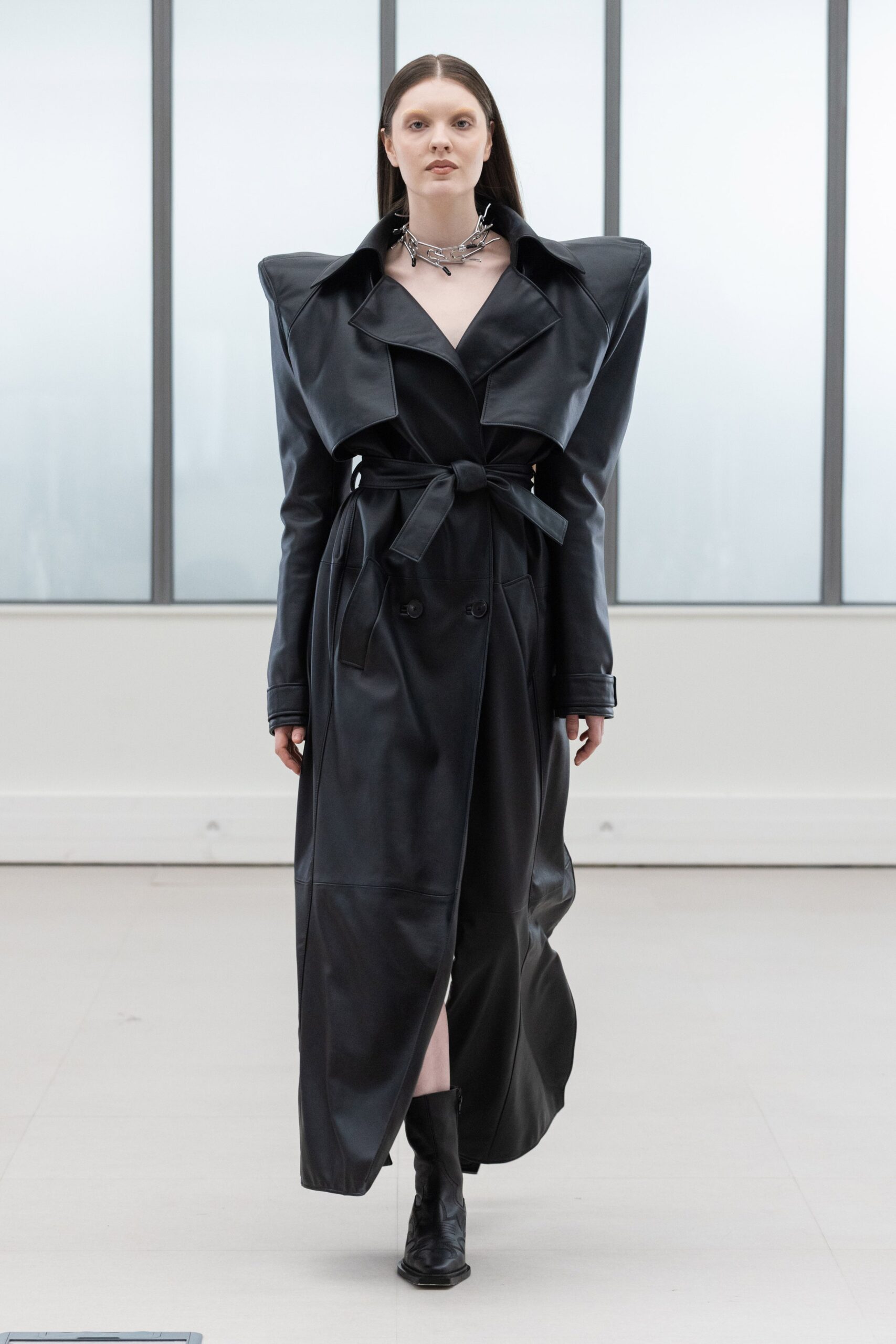 Institut Français de la Mode F/W 22 Look 27