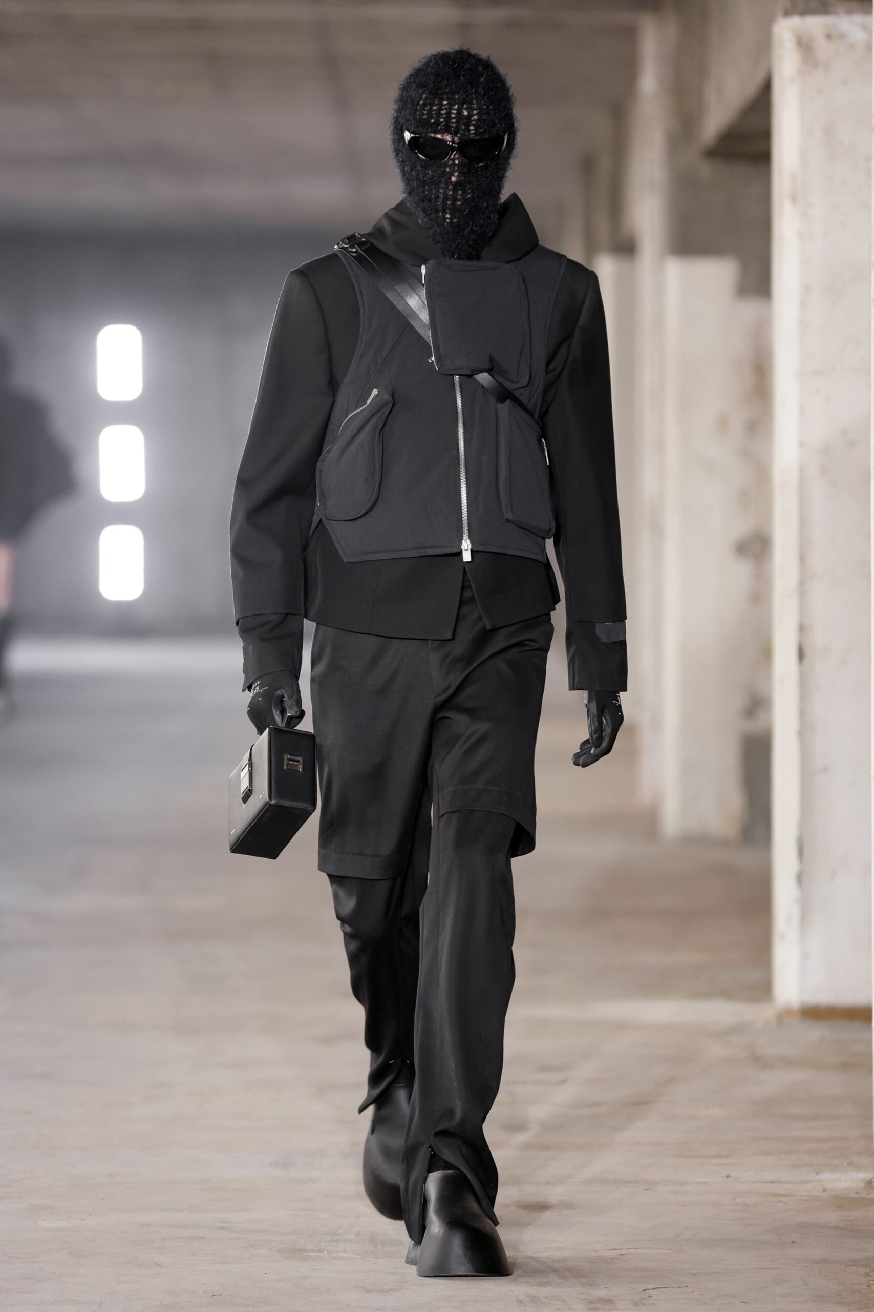 Heliot Emil F/W 23 Look 28