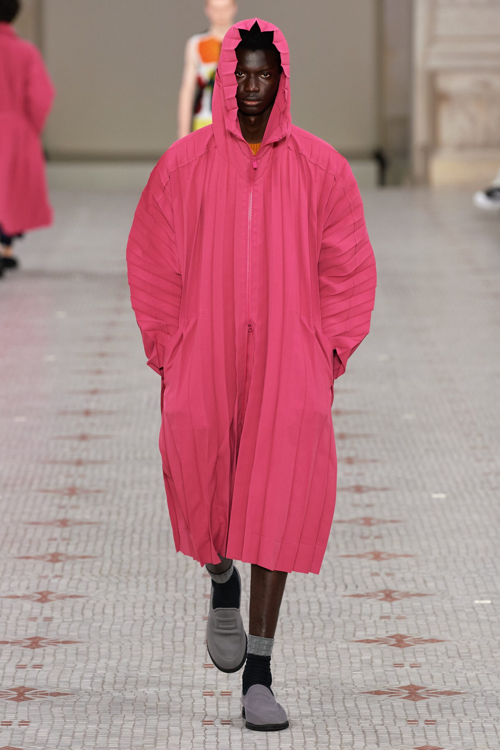Homme Plissé Issey Miyake S/S 24 Menswear Look 28