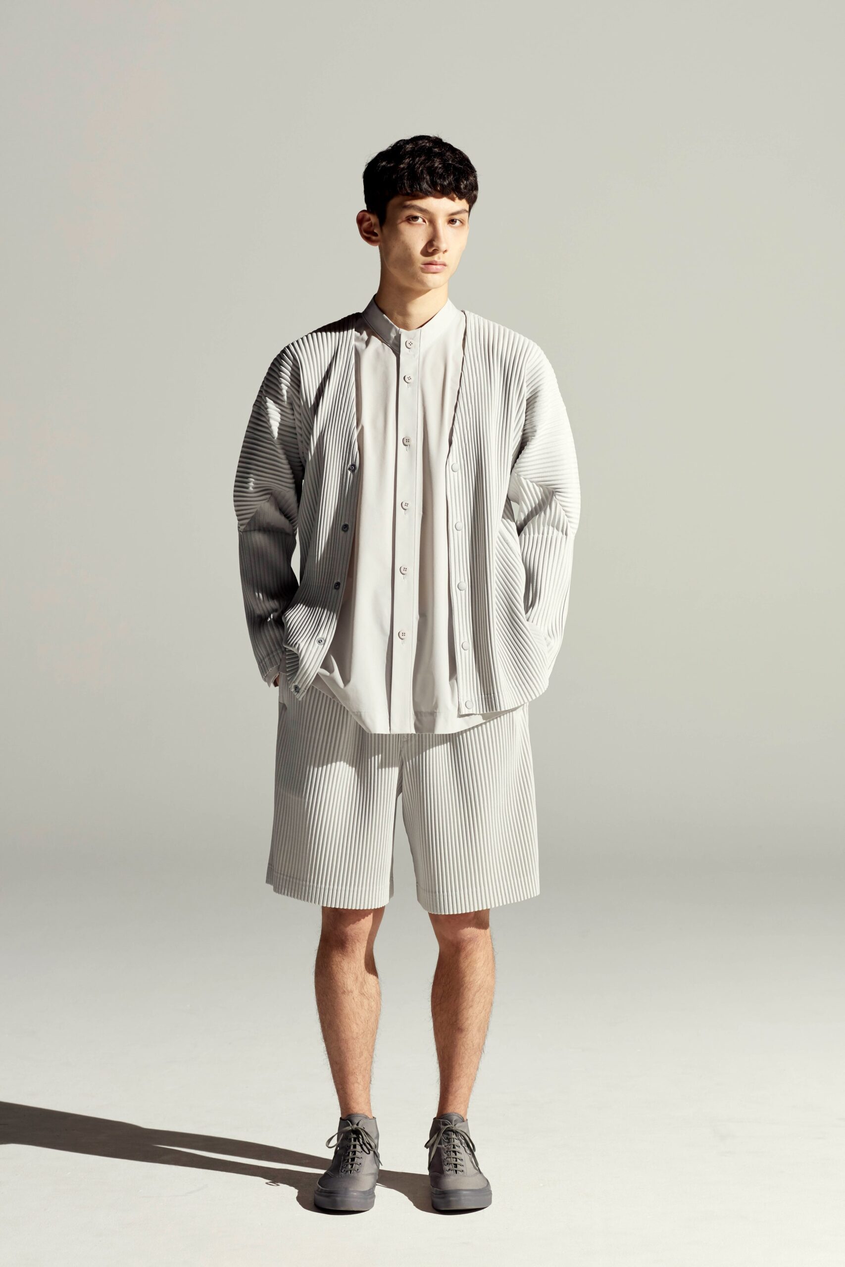 Homme Plissé Issey Miyake S/S 22 Menswear Look 29