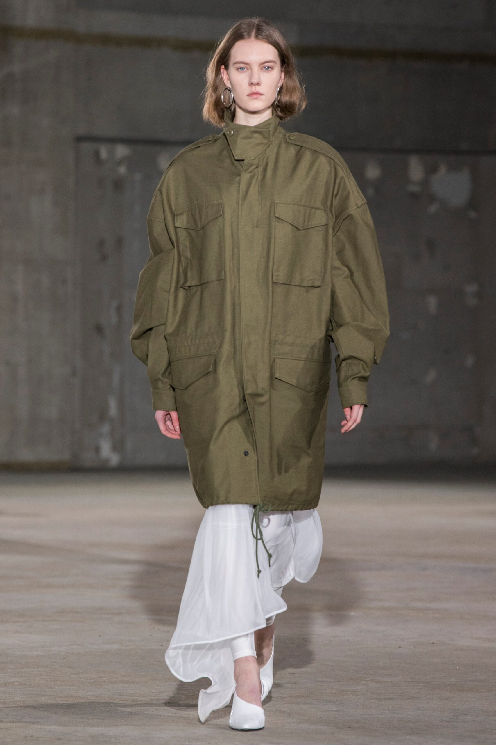 Hyke Tokyo S/S 19 Look 30