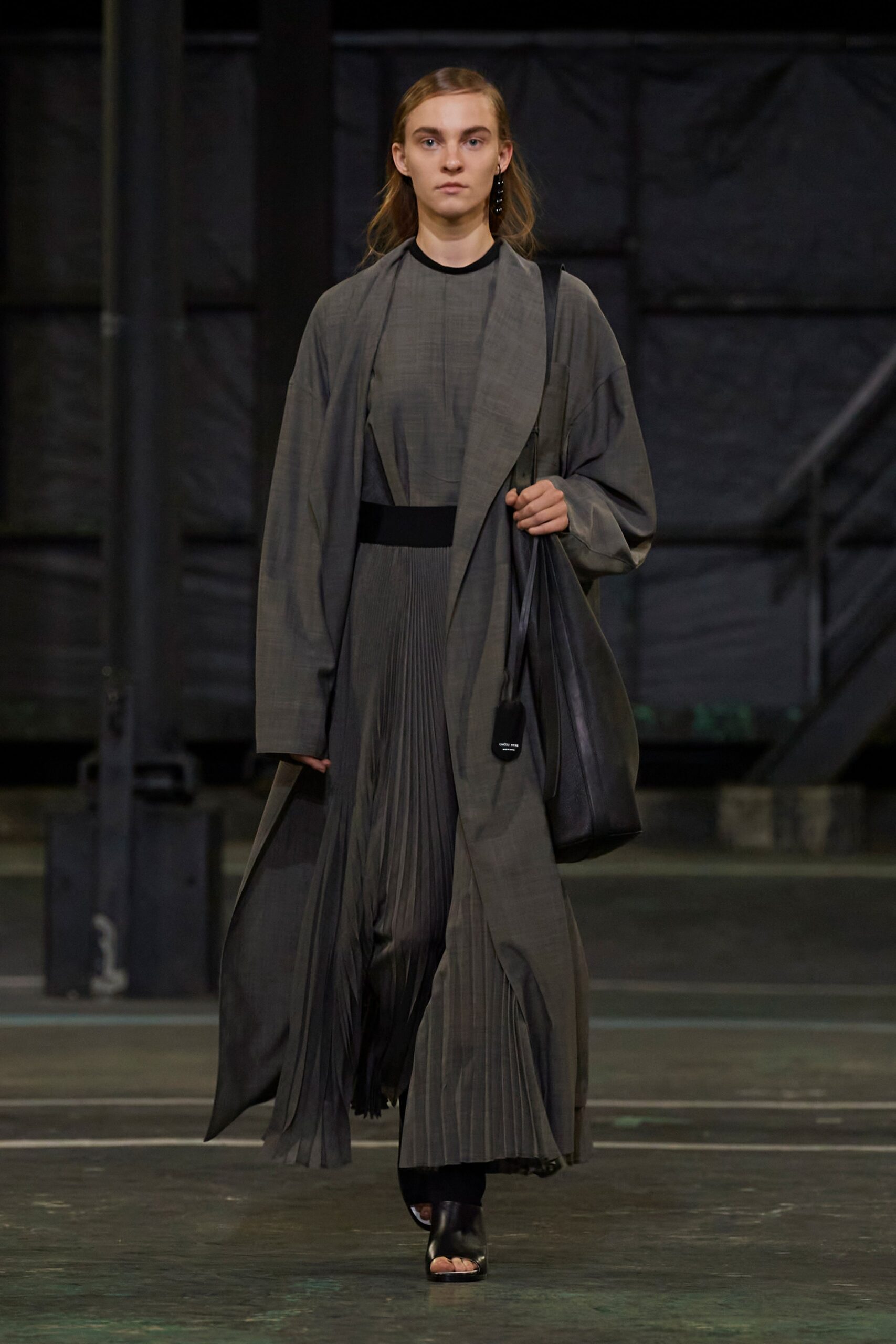 Hyke Tokyo S/S 21 Look 30