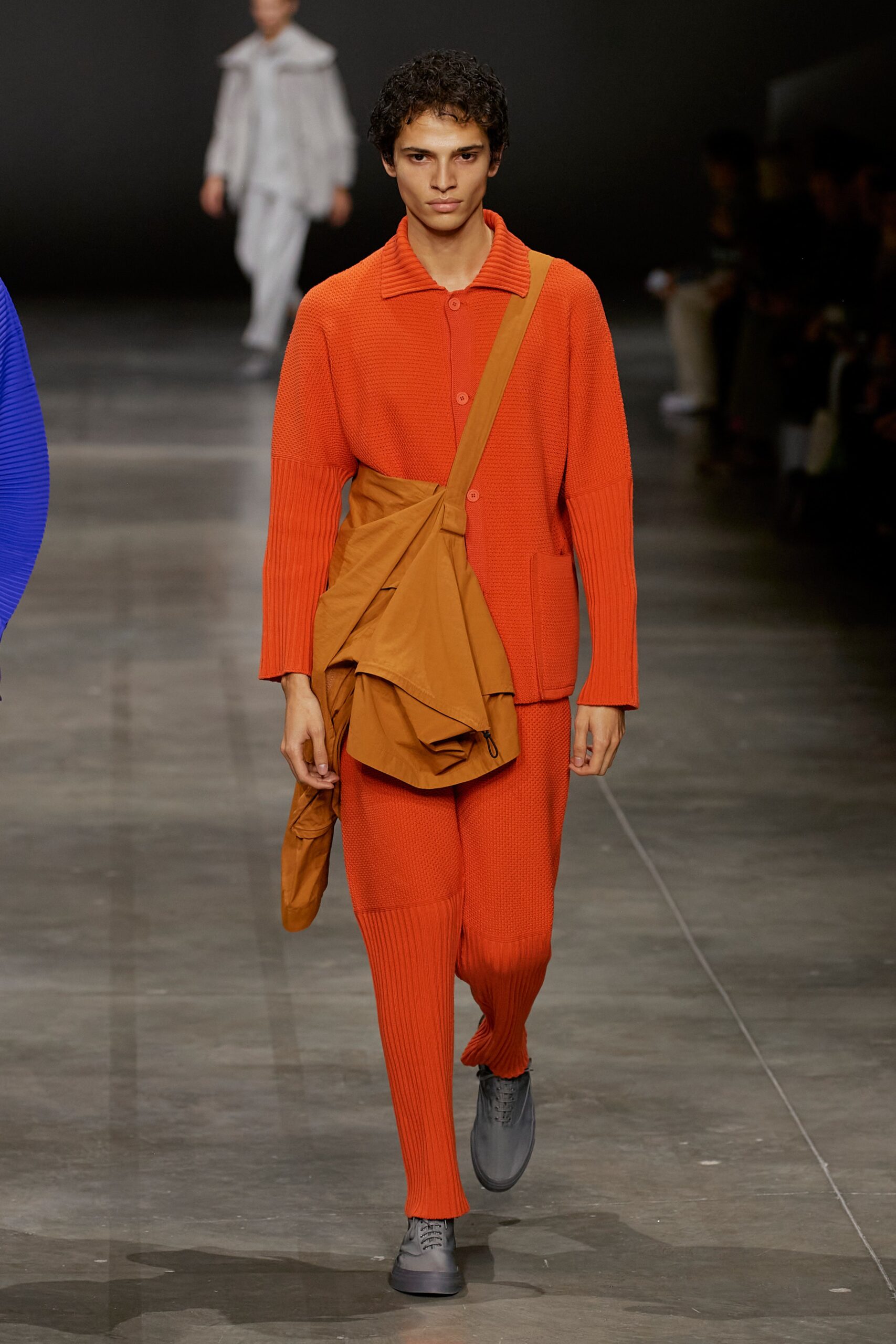 Homme Plissé Issey Miyake F/W 23 Menswear Look 30