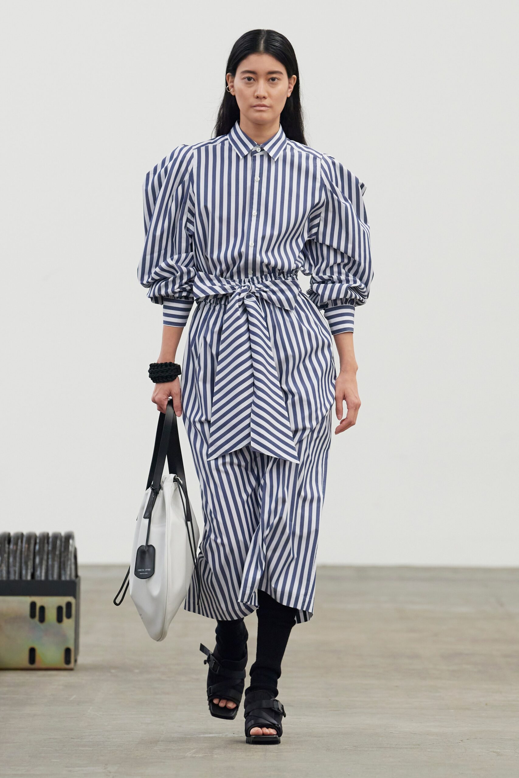Hyke Tokyo S/S 22 Look 31