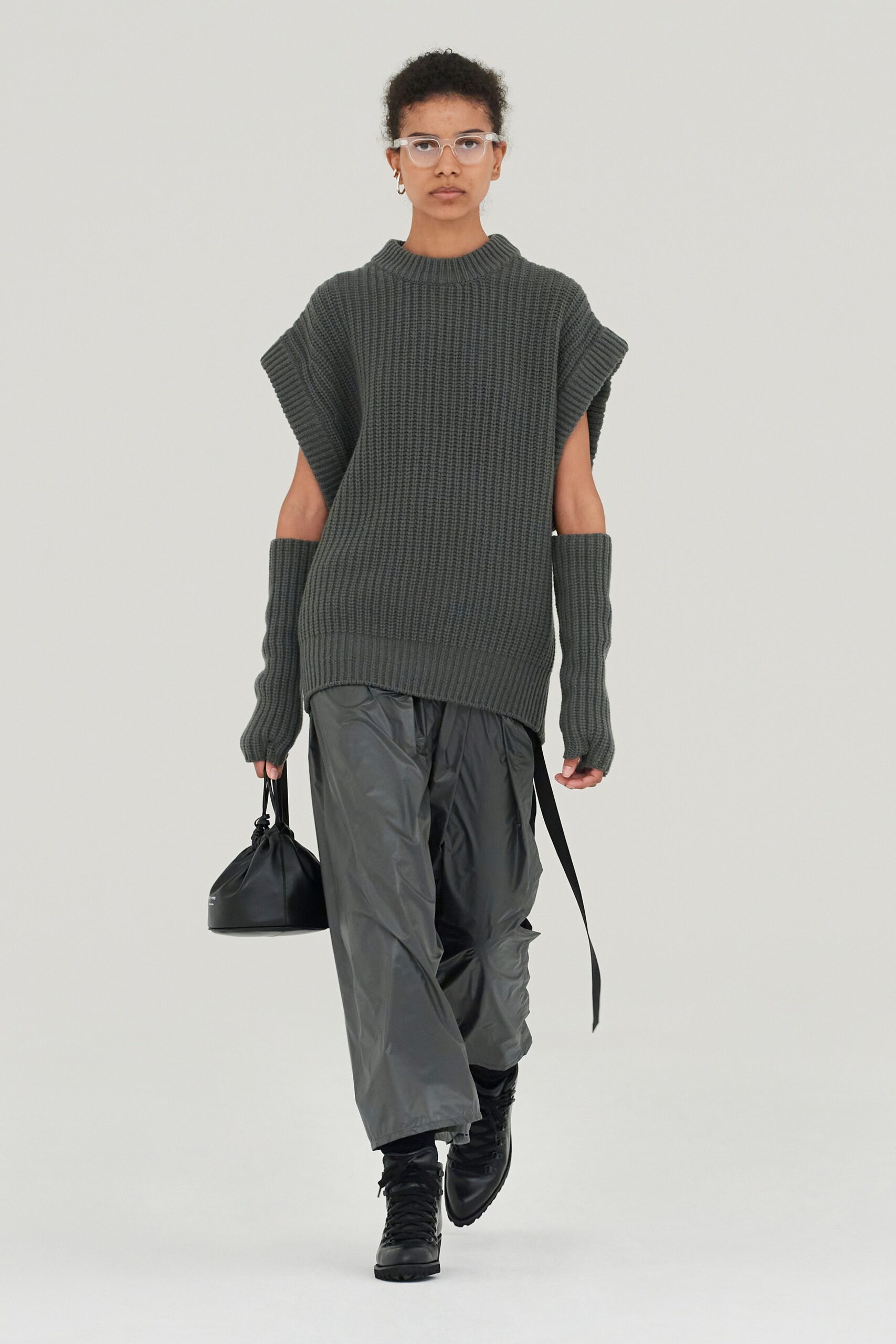 Hyke Tokyo F/W 21 Look 32