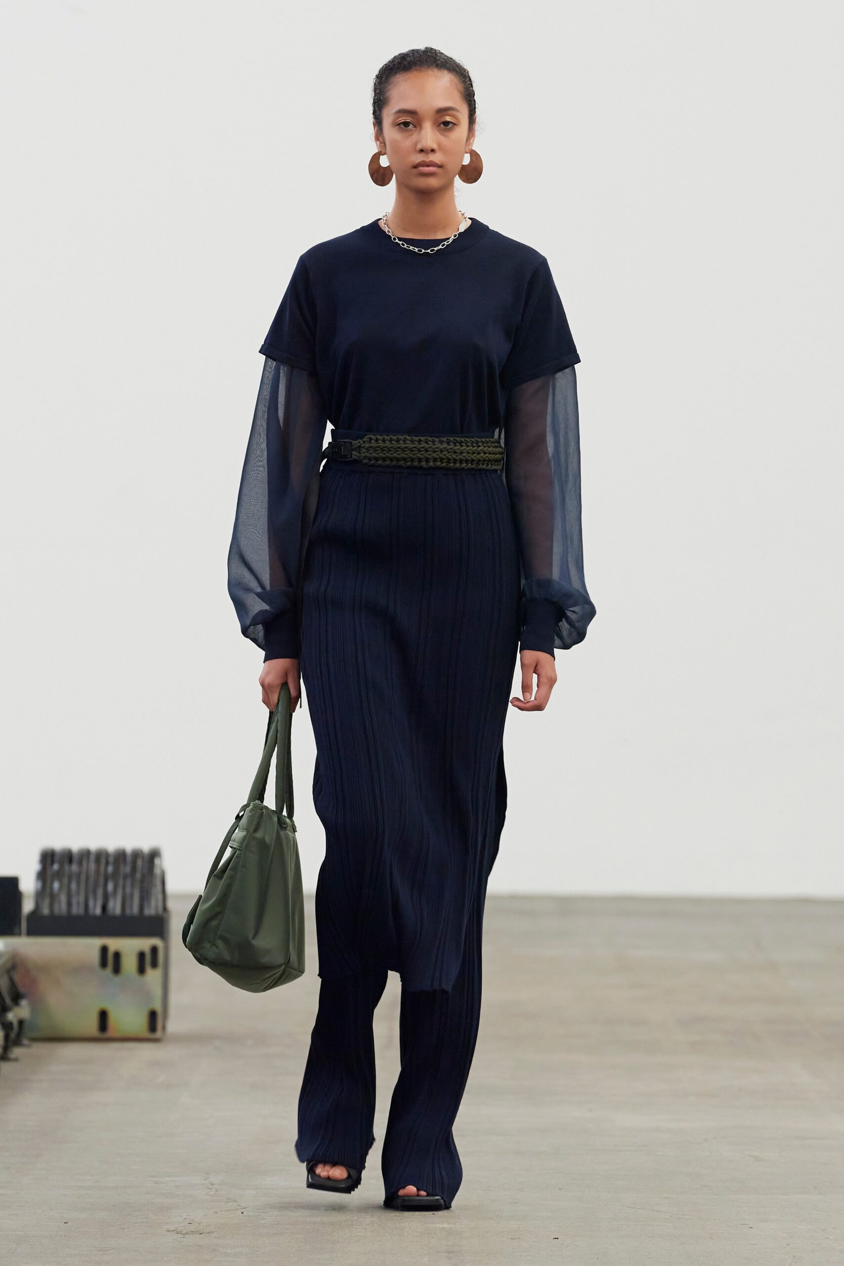 Hyke Tokyo S/S 22 Look 32