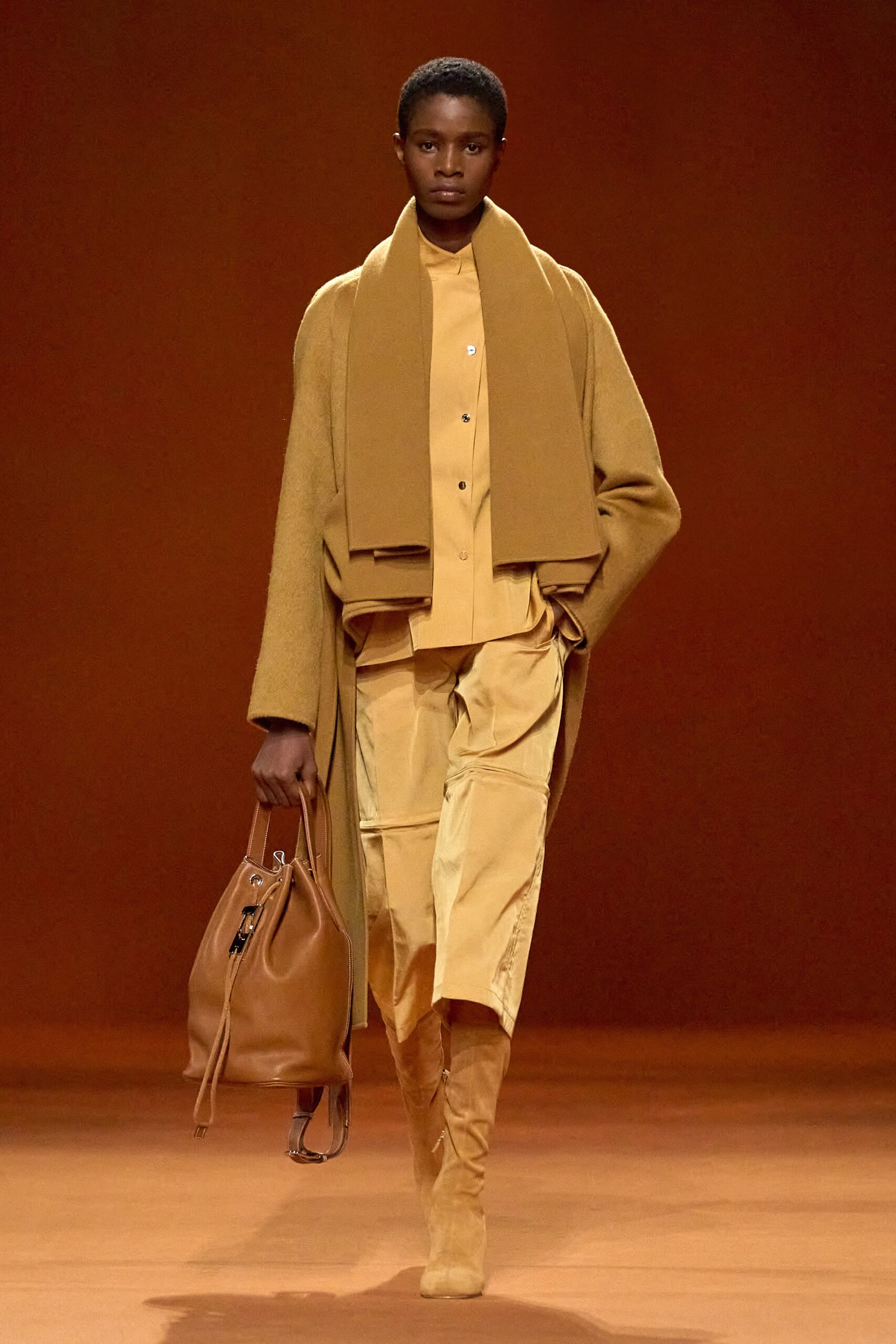 Hermès F/W 23 Look 32