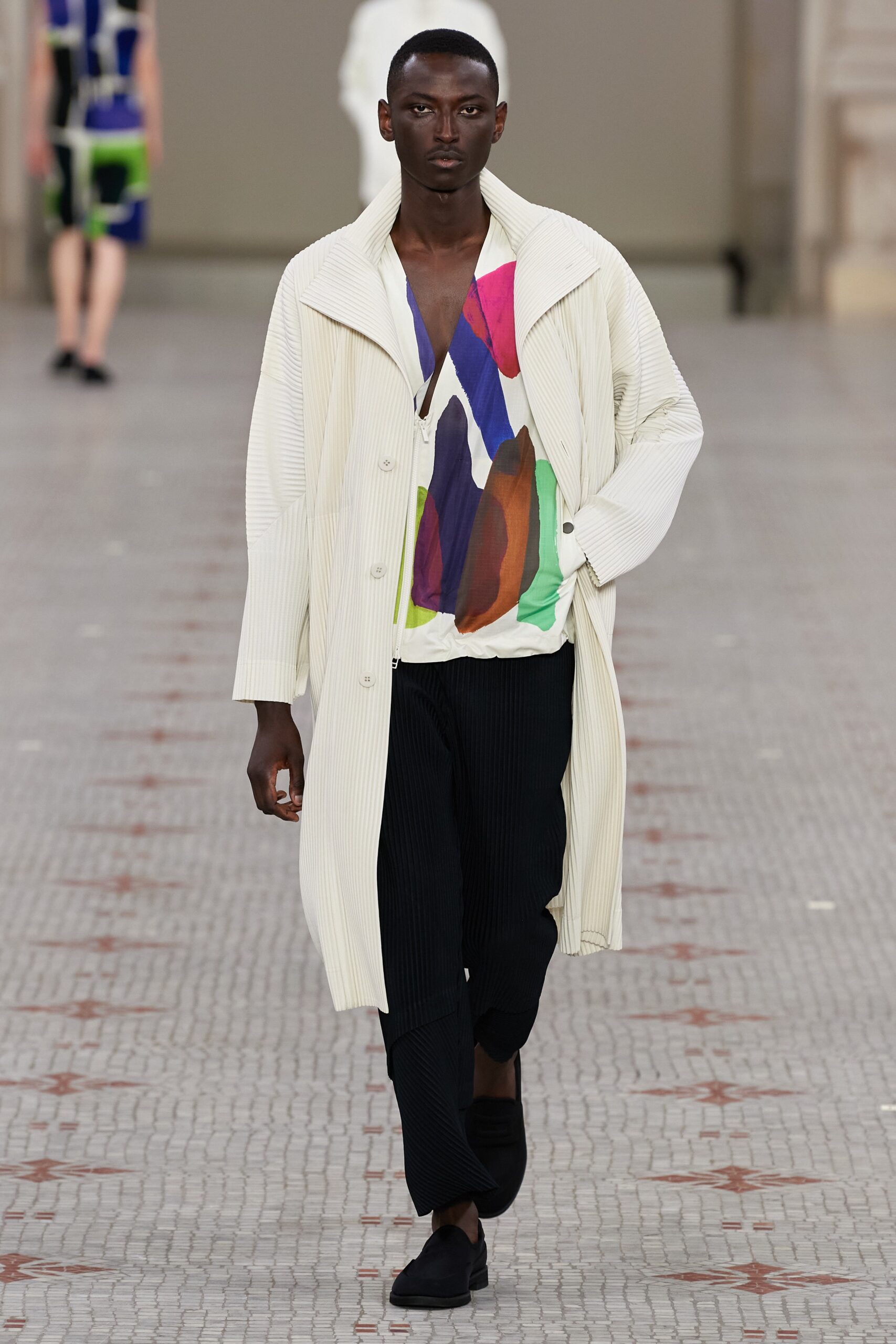Homme Plissé Issey Miyake S/S 24 Menswear Look 32