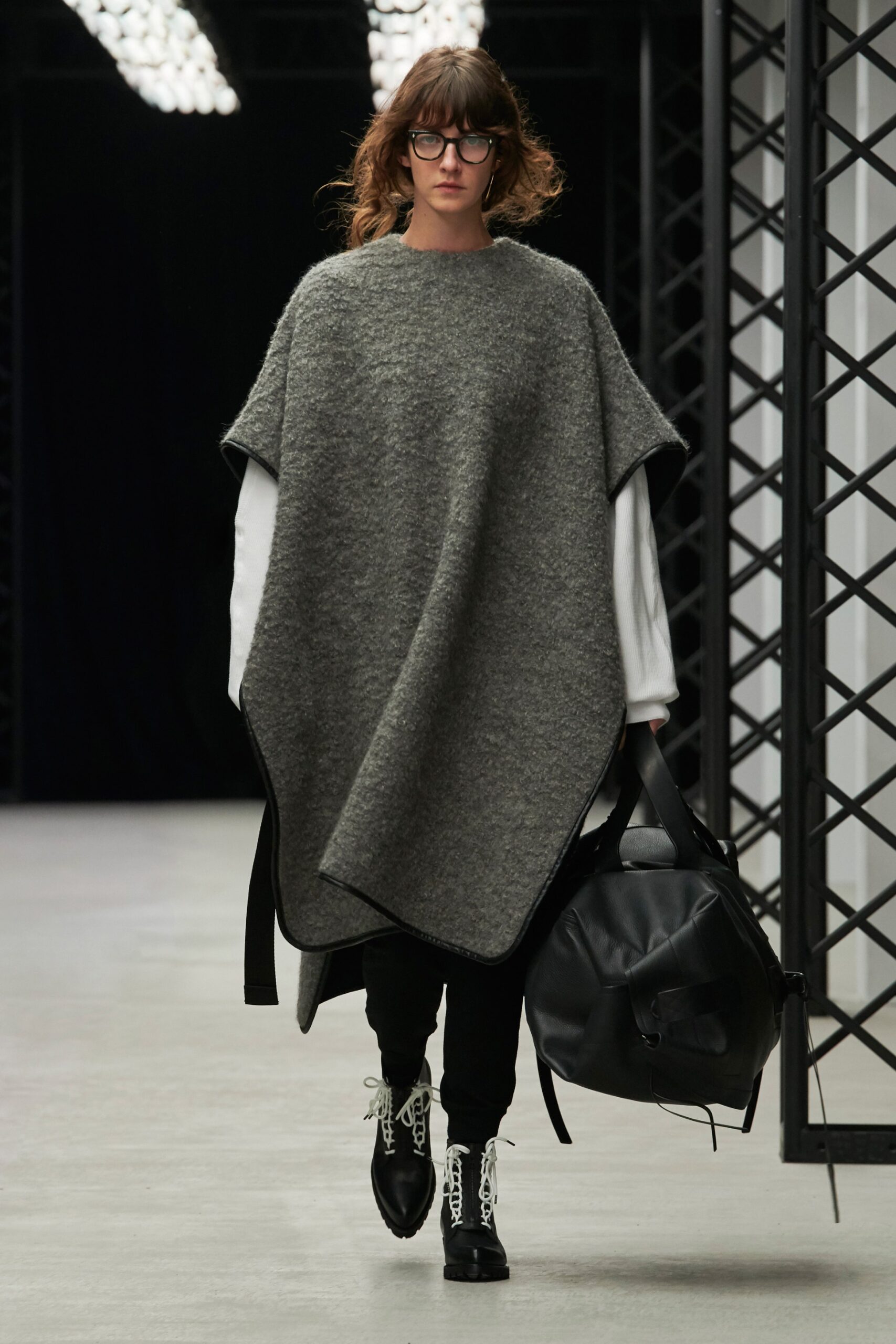 Hyke Tokyo F/W 20 Look 33