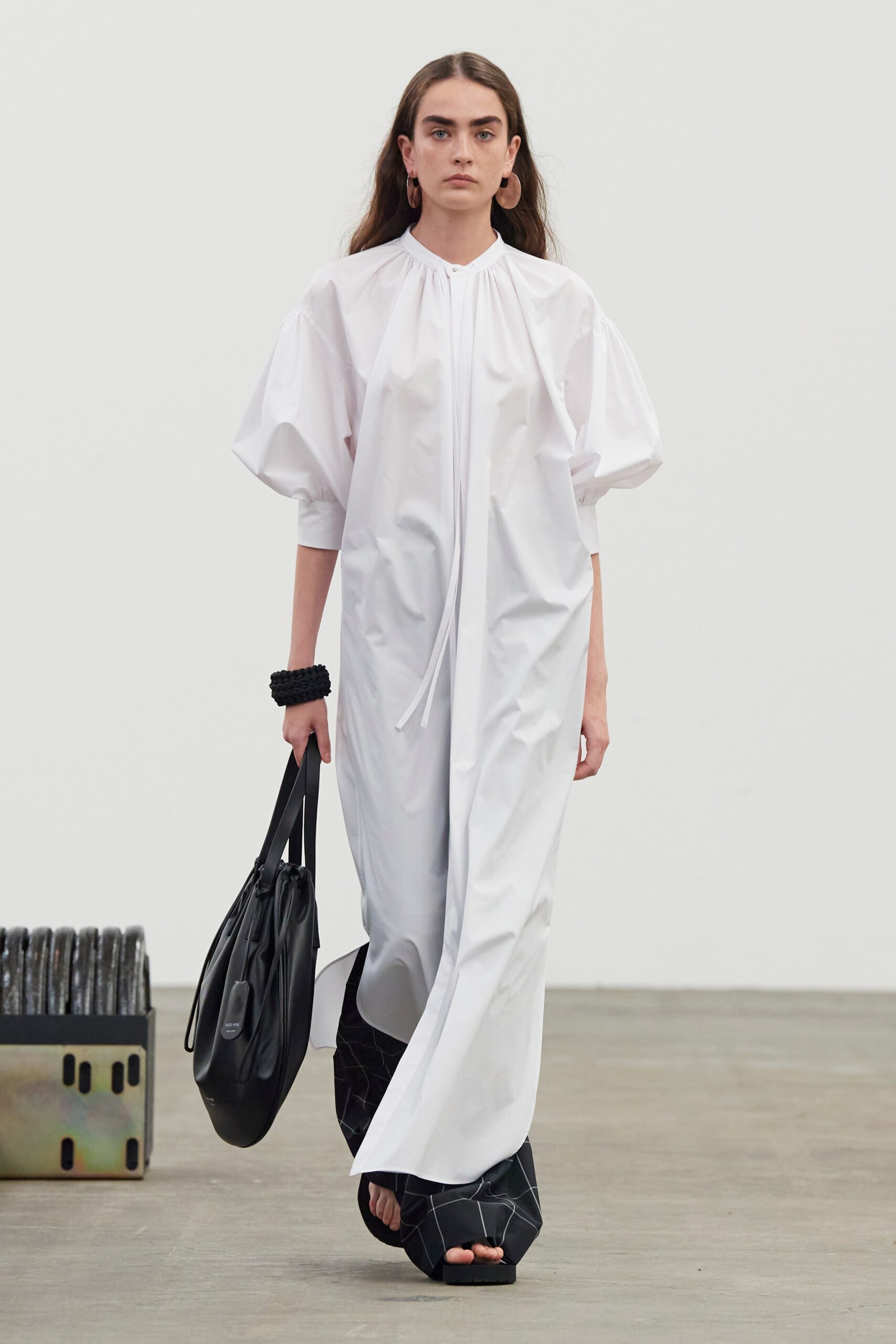 Hyke Tokyo S/S 22 Look 33