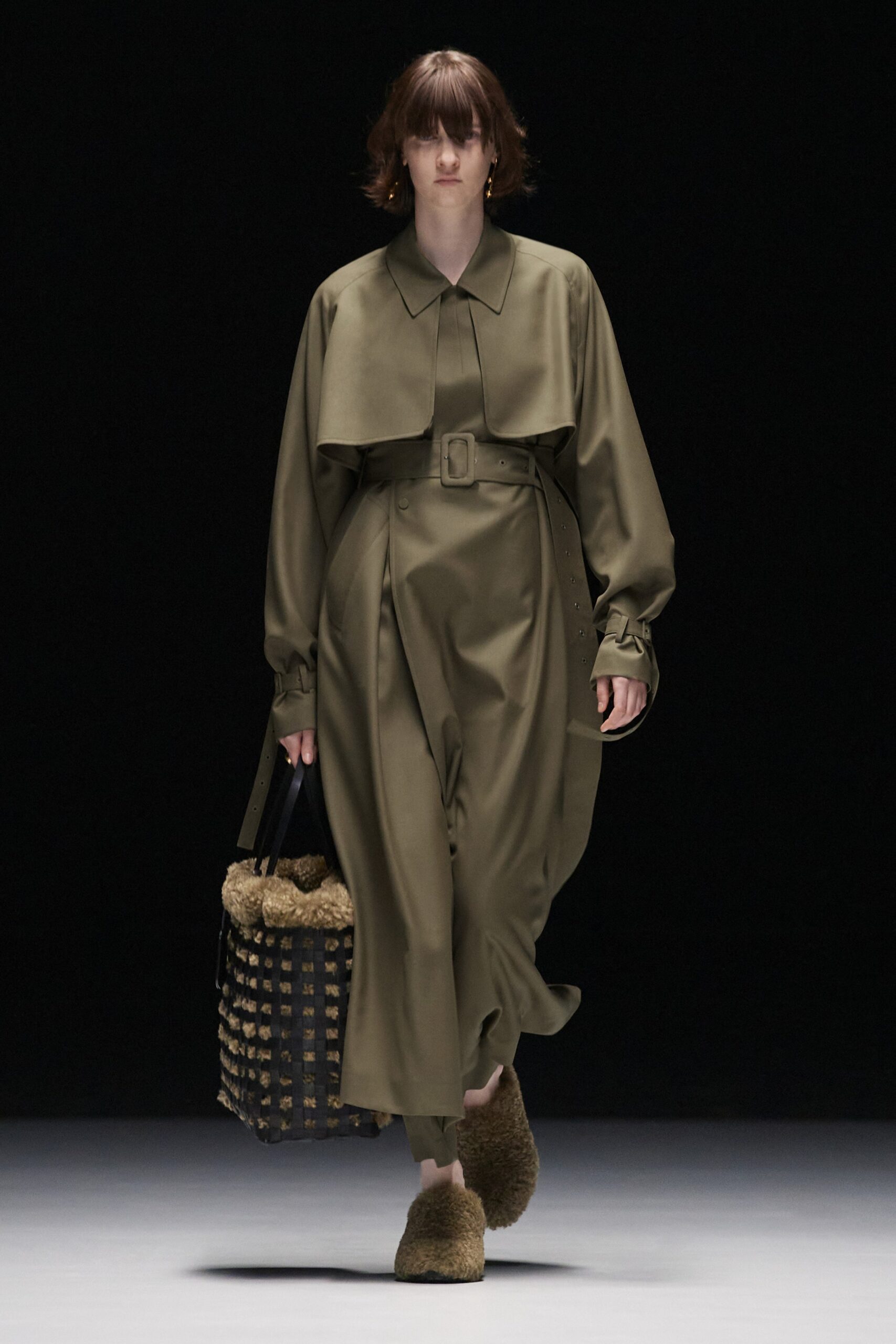 Hyke Tokyo F/W 23 Look 33