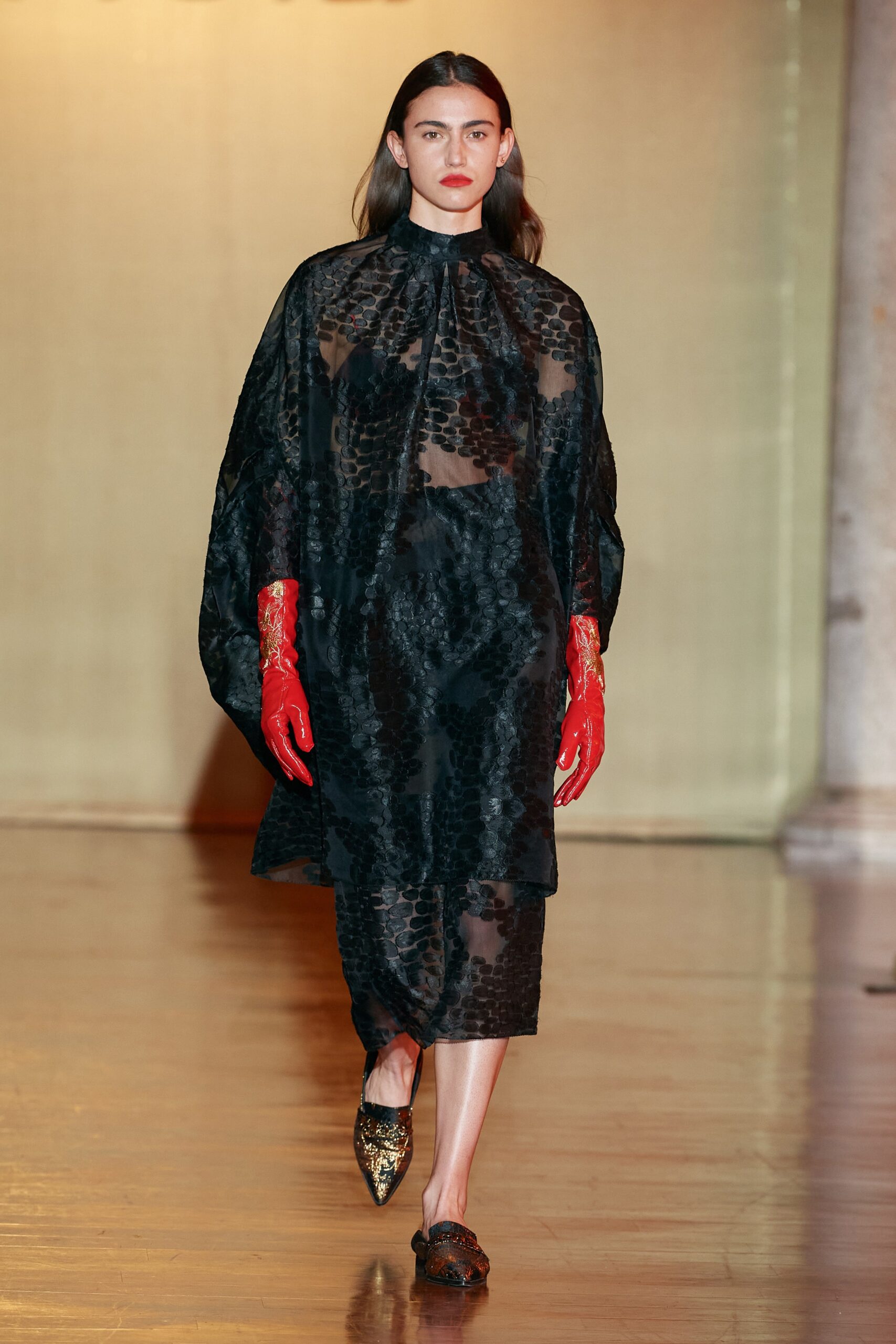 HUI F/W 22 Look 34
