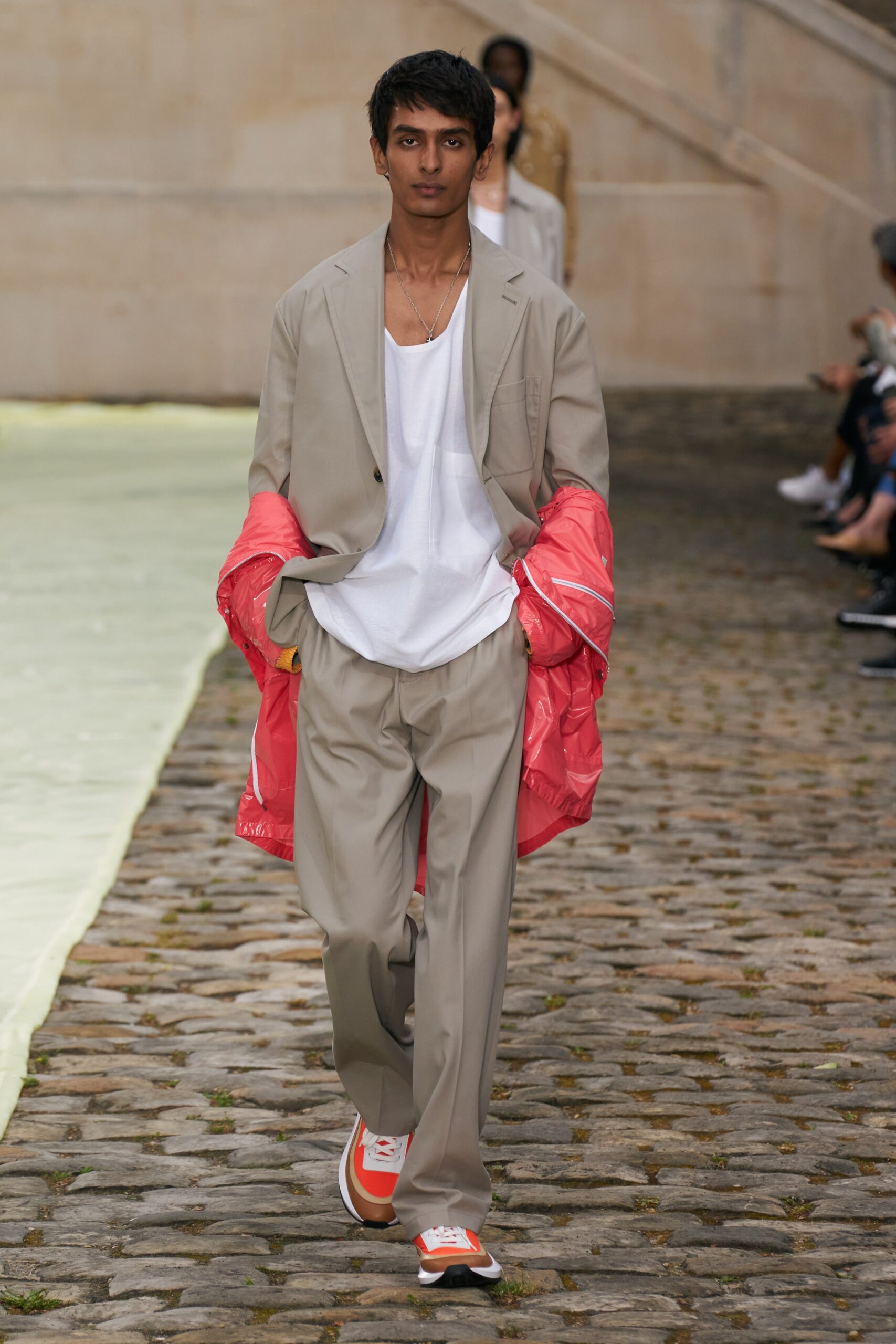 Hermès S/S 23 Menswear Look 34
