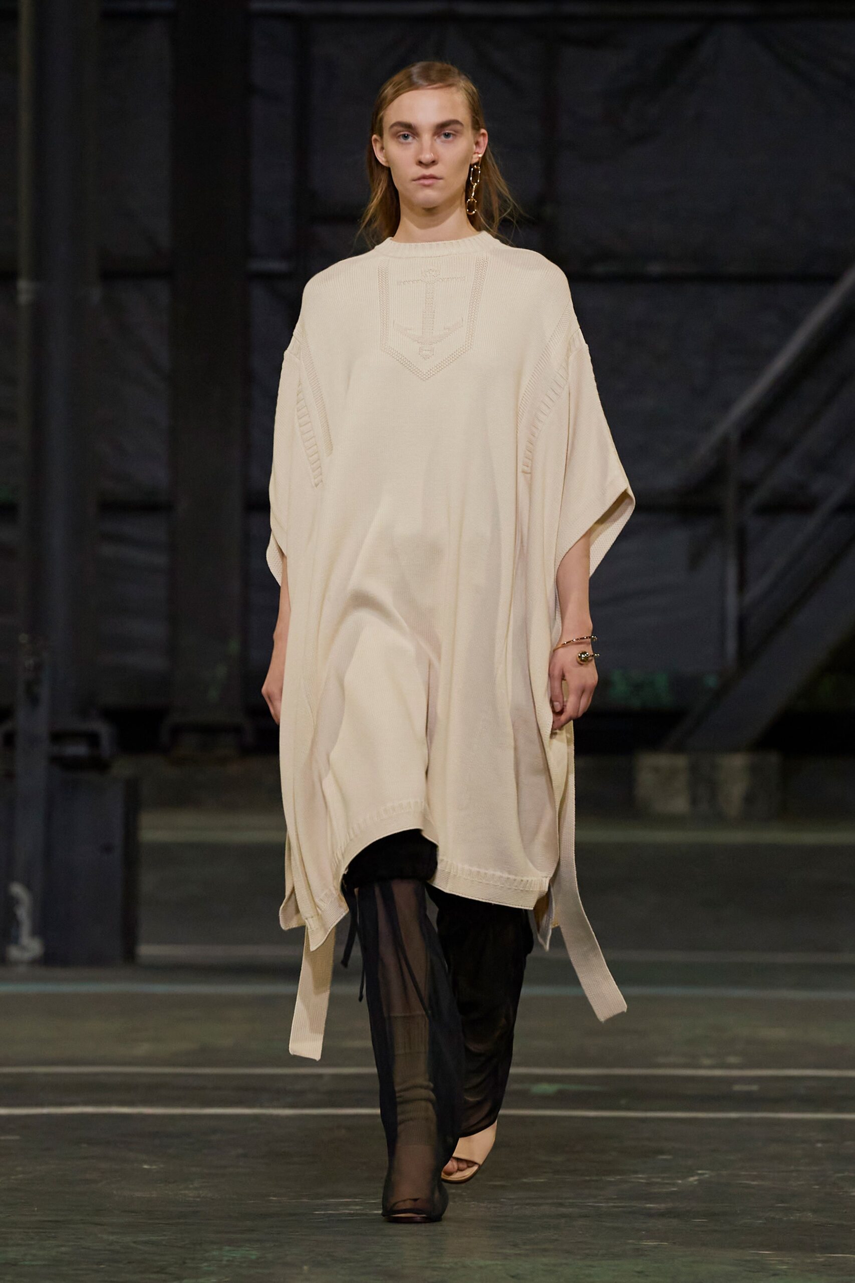 Hyke Tokyo S/S 21 Look 35