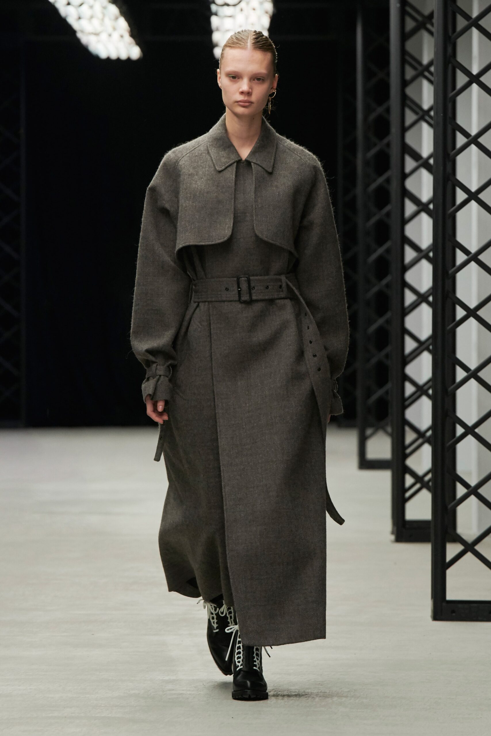 Hyke Tokyo F/W 20 Look 35