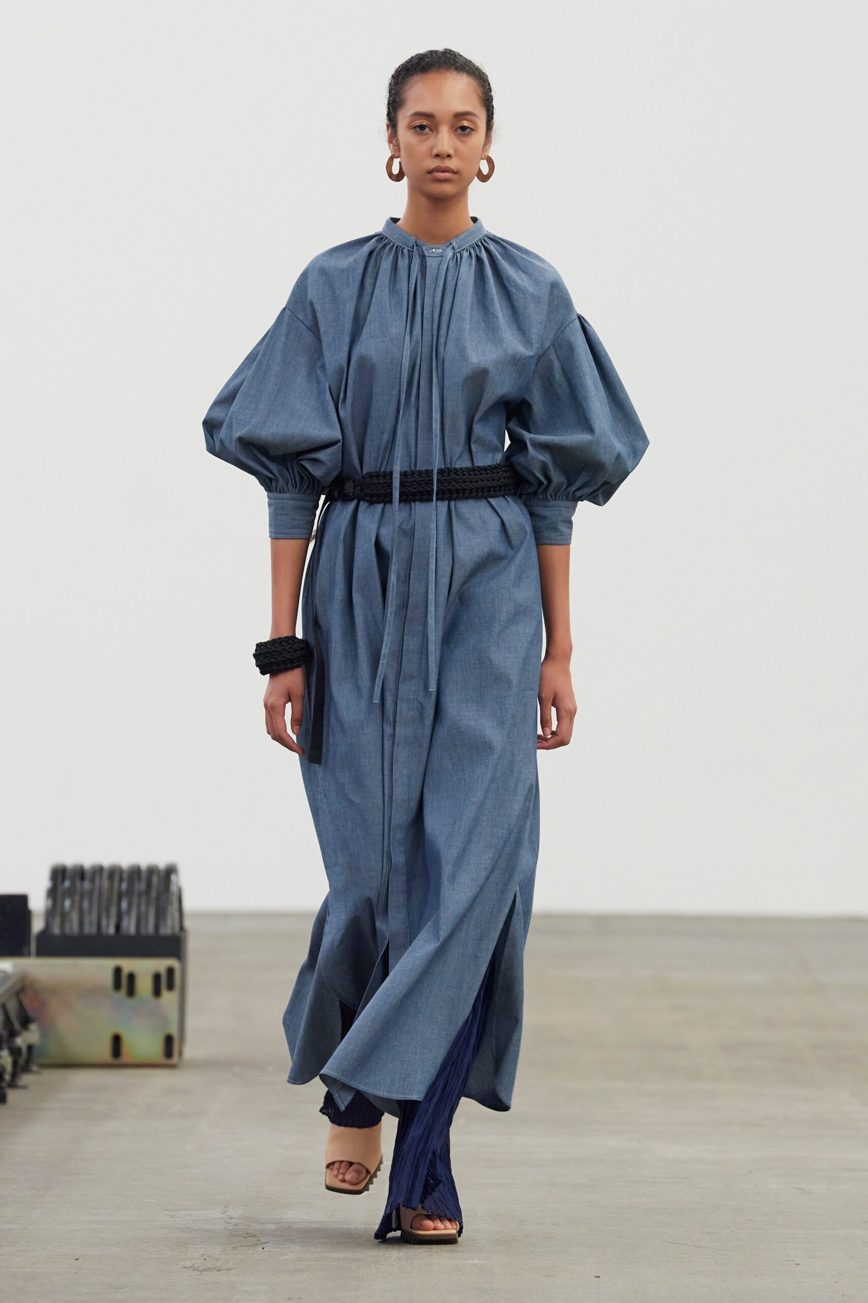 Hyke Tokyo S/S 22 Look 36