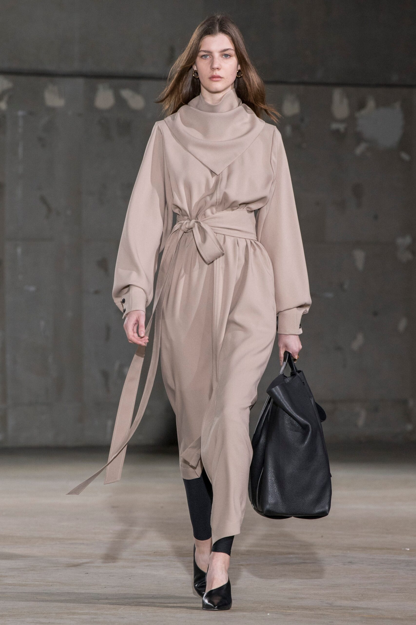 Hyke Tokyo S/S 19 Look 37